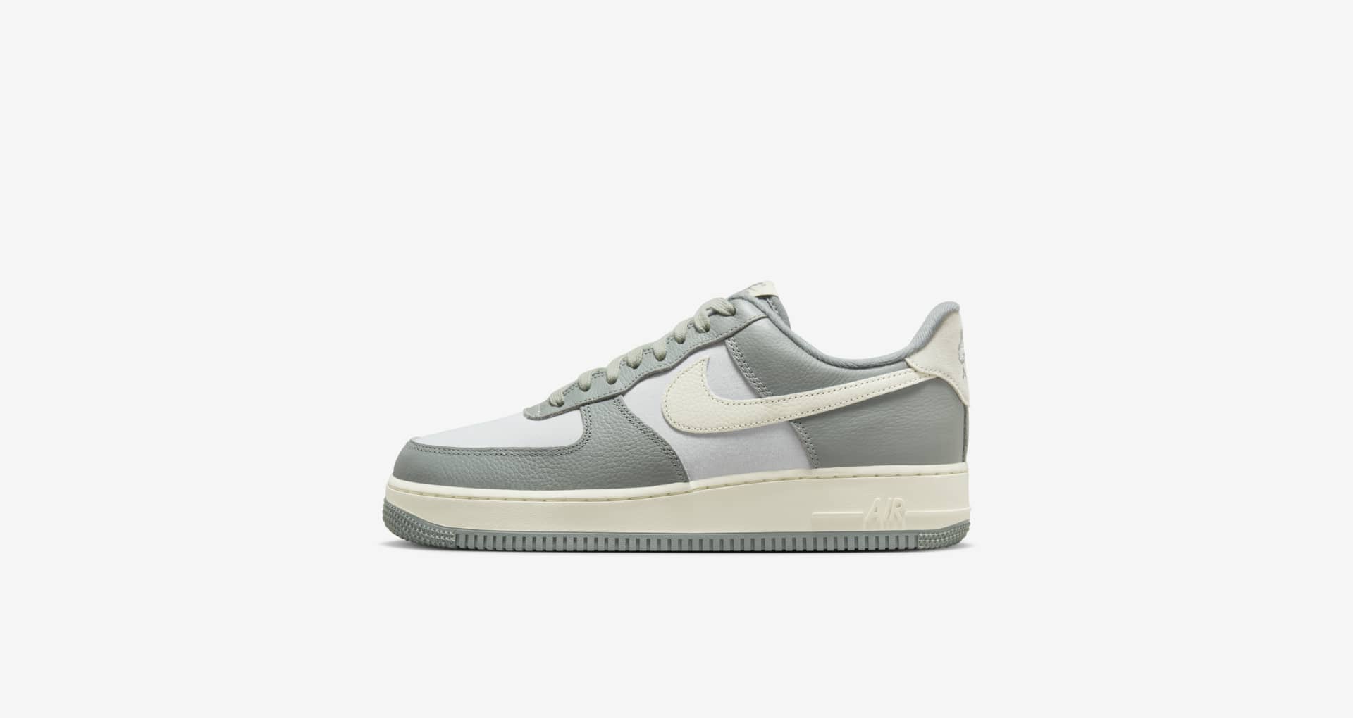 air-force-1-07-mica-green-