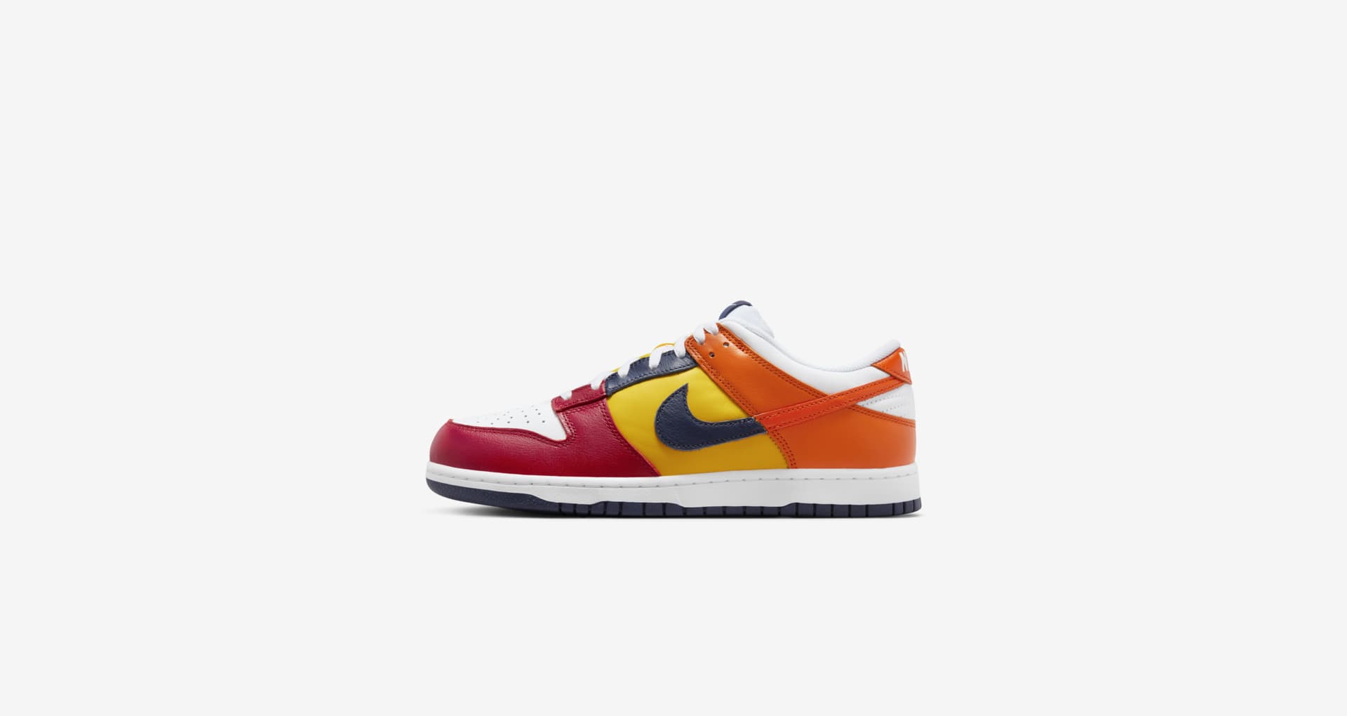 วันเปิดตัว-dunk-low-midnight- 
