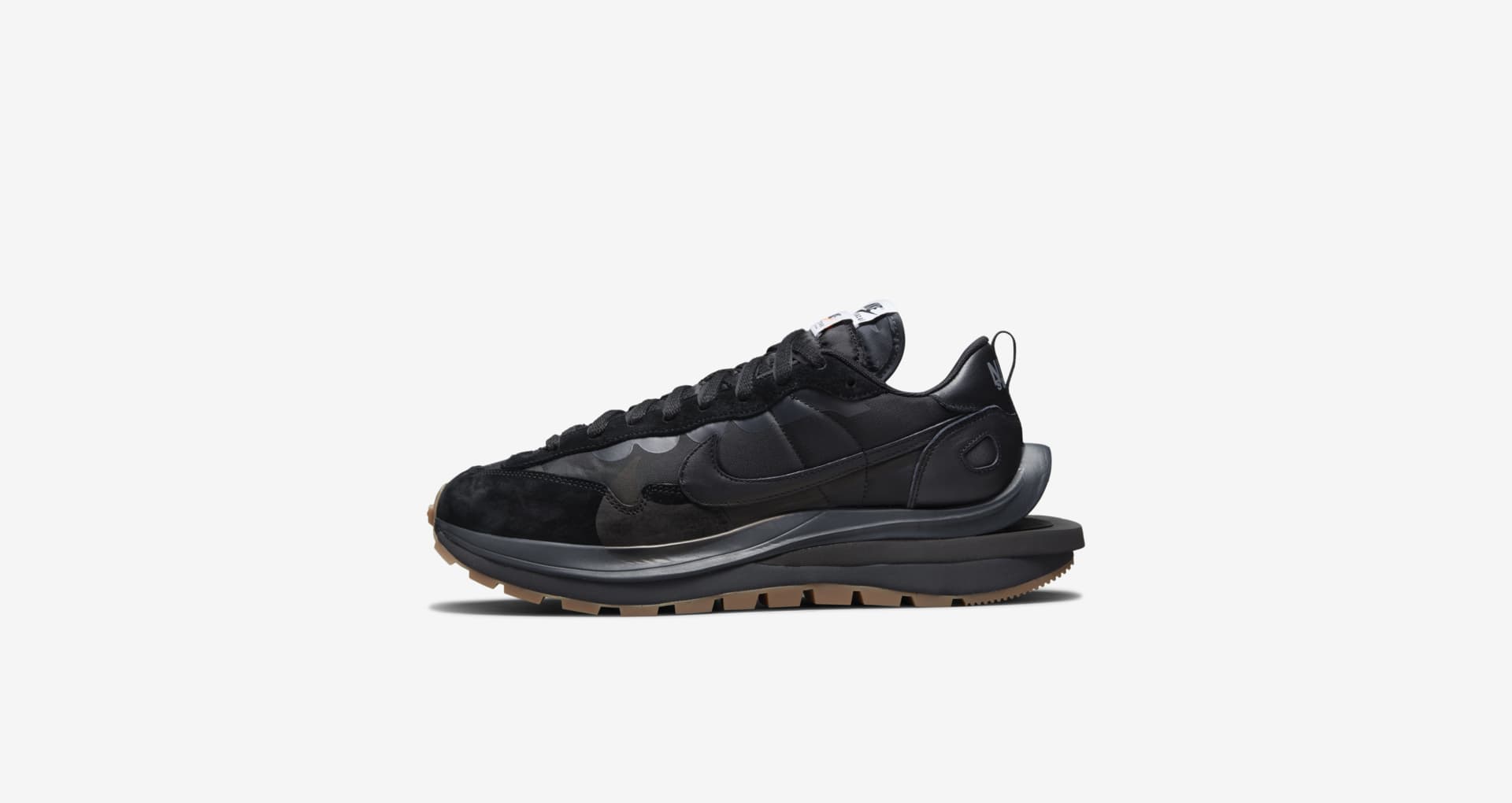 nike-x-sacai-vaporwaffle-black