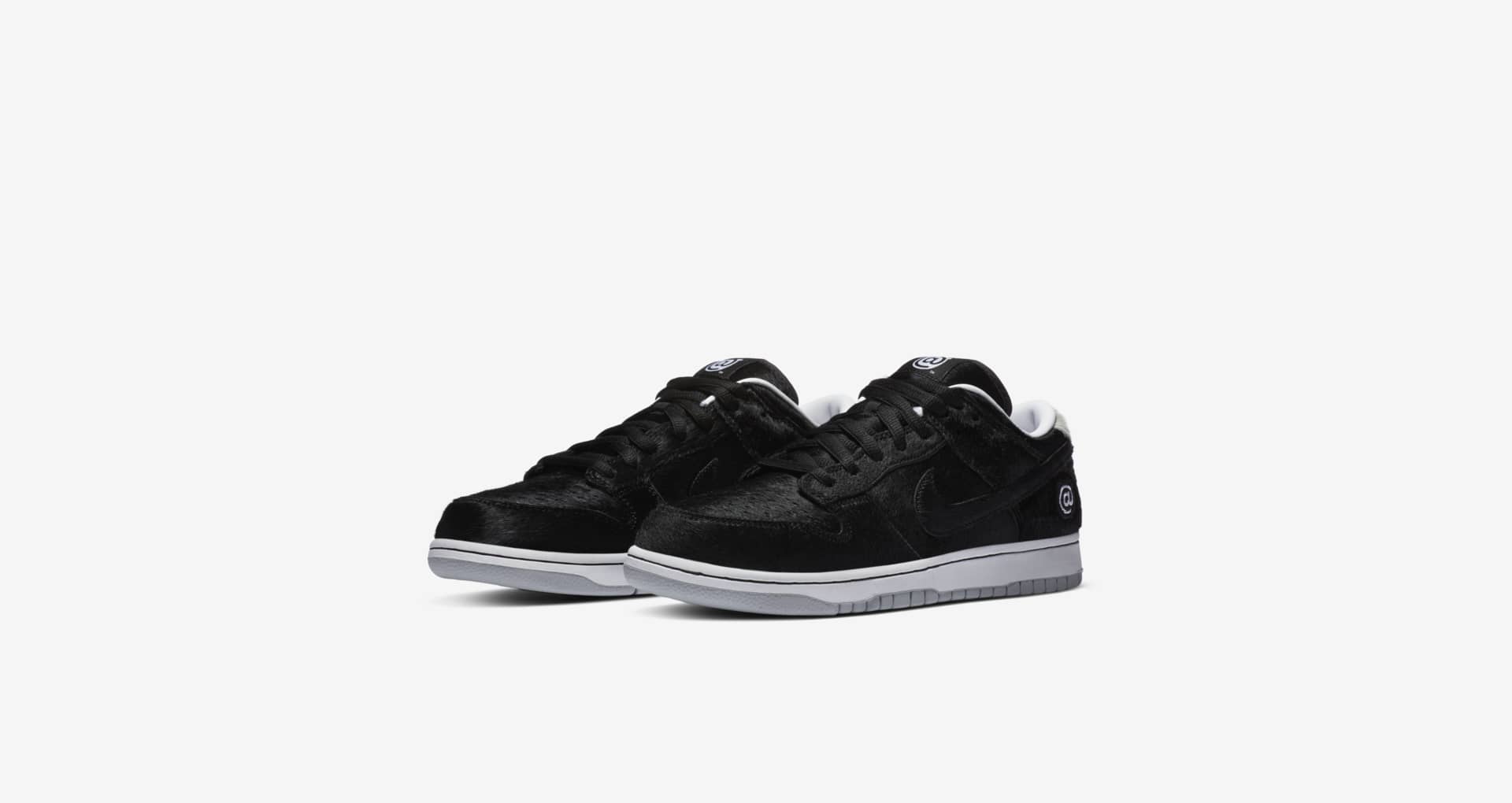 sb-dunk-low-x-medicom-toy-