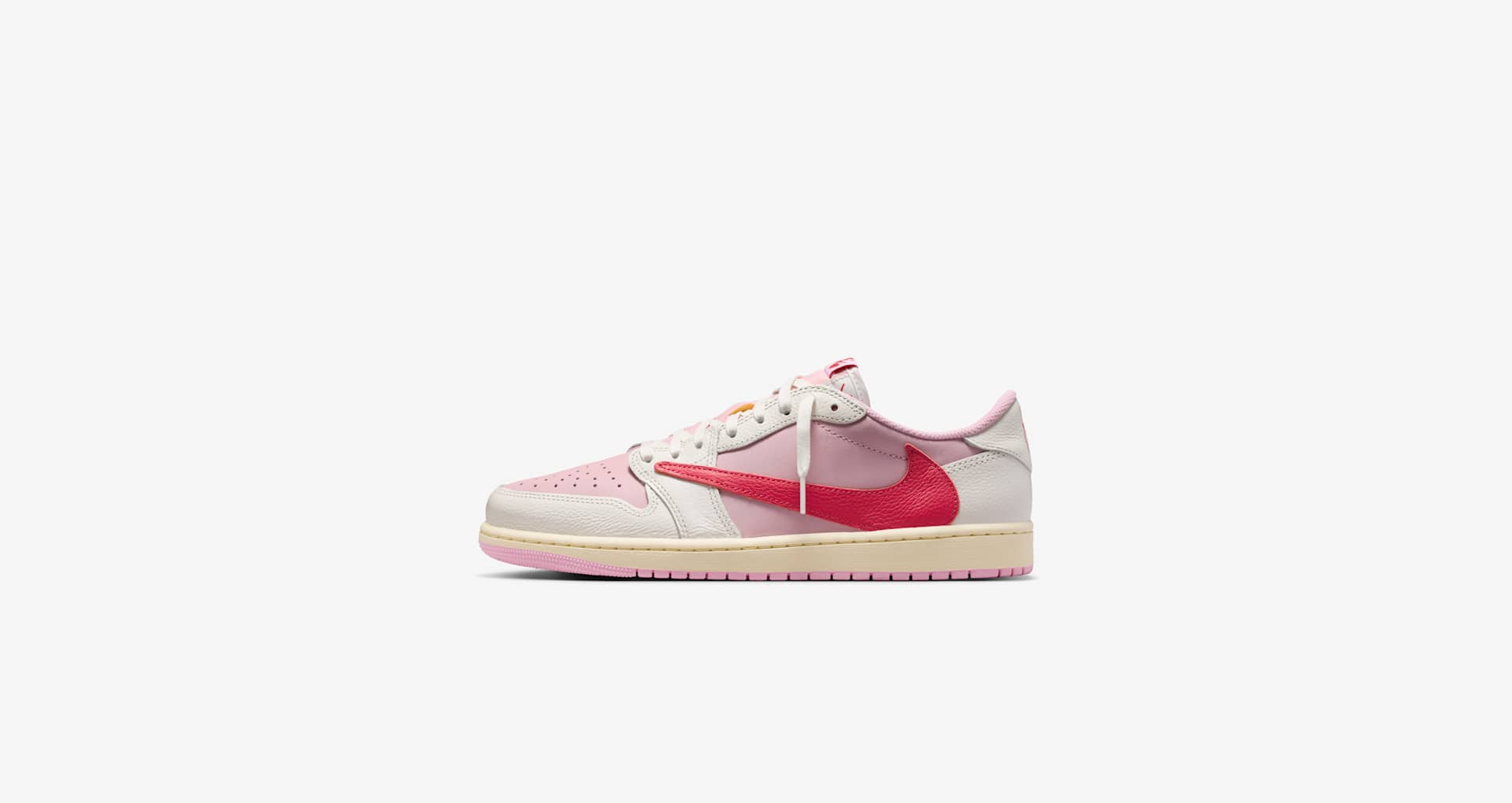 NIKE公式】エア ジョーダン 1 LOW x トラヴィス スコット 