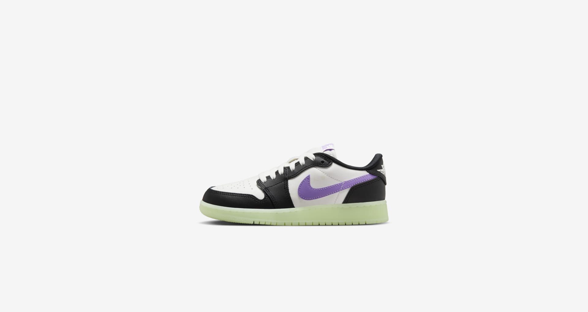 Nike Jordan Raspberry Older Kids' Air Jordan 1 Low Retro 'Black Raspberry' (HF0410-001 ...