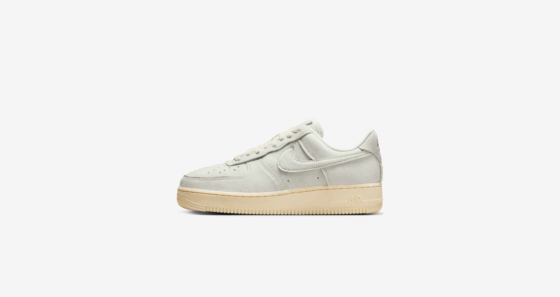 Women's Air Force 1 '07 'Sail and Muslin' (II7398-100) Release