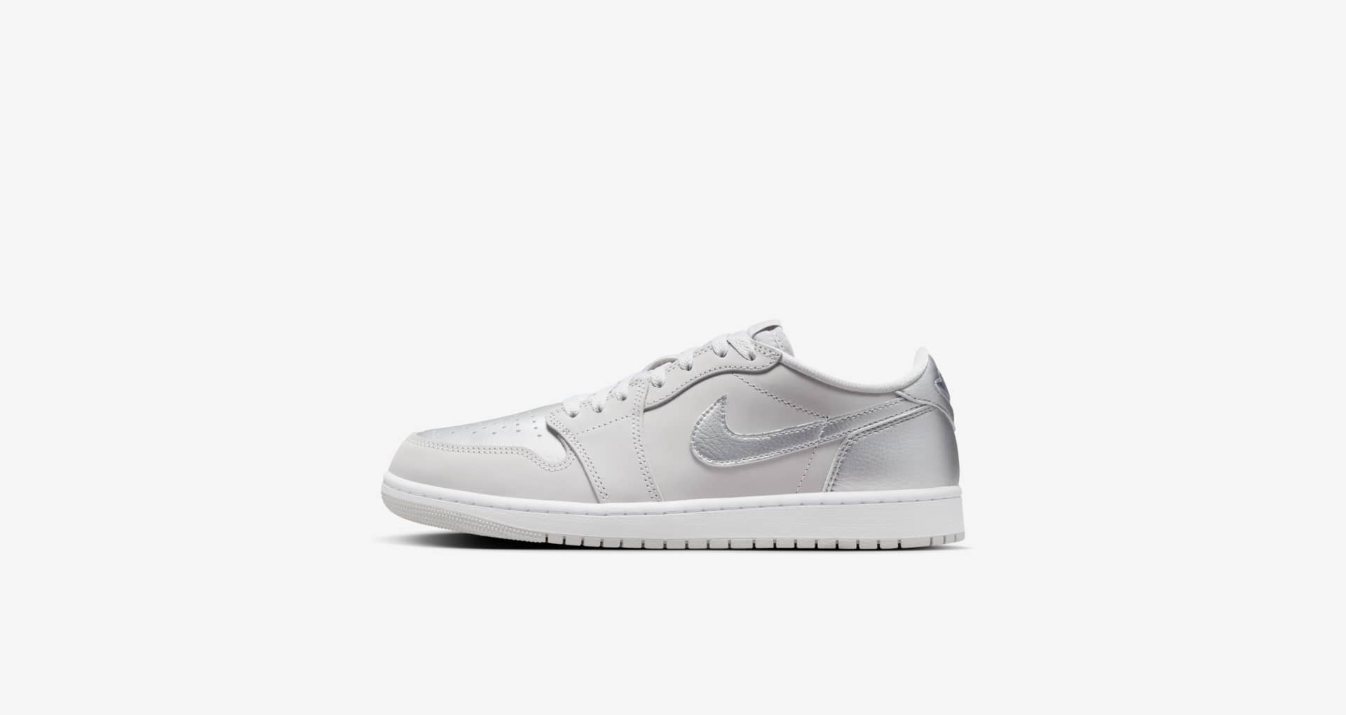 NIKE Air Jordan 1 Low シルバー　28cm Air Jordan 1 Low 'Silver' (CZ0790-002) release date. Nike SNKRS