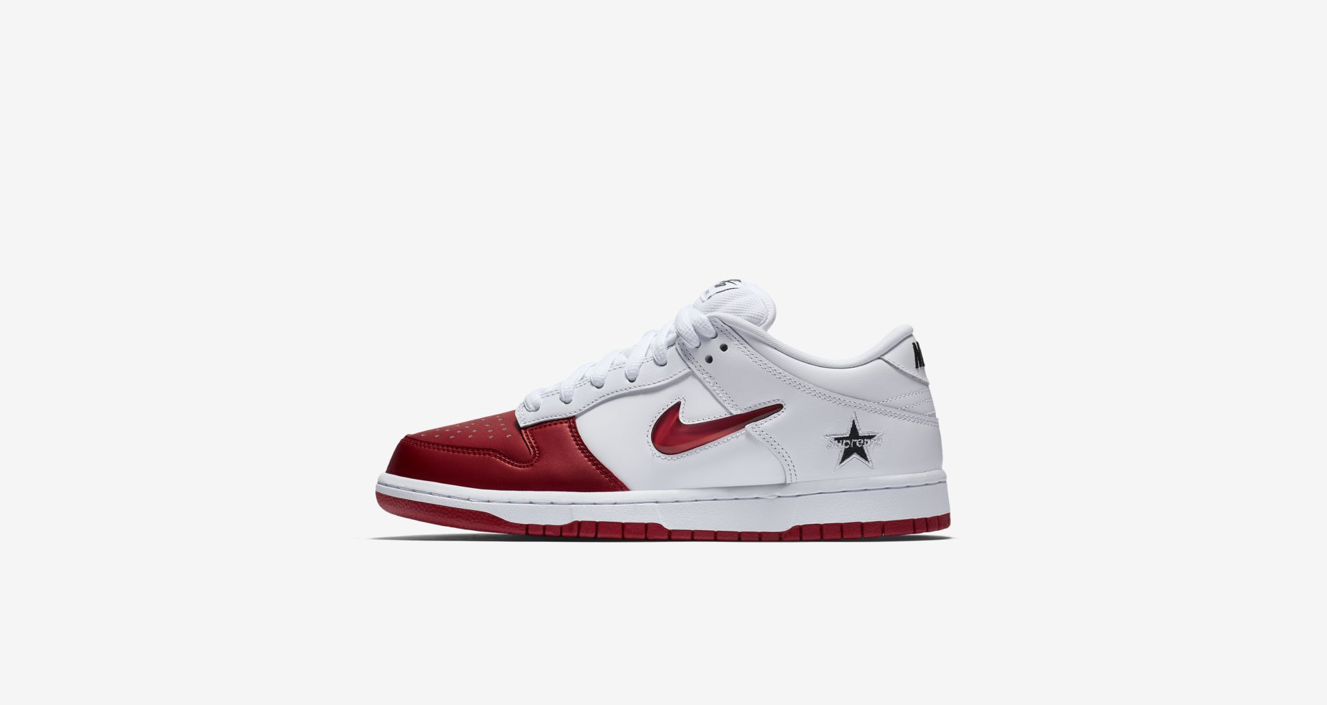 supreme dunk tee red