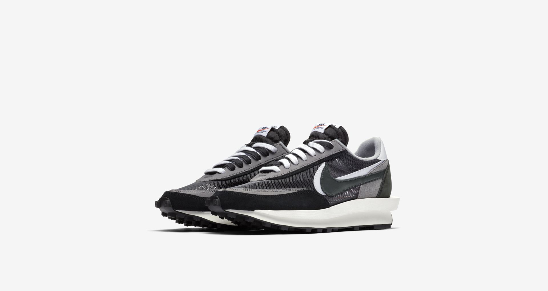 buy nike sacai waffle