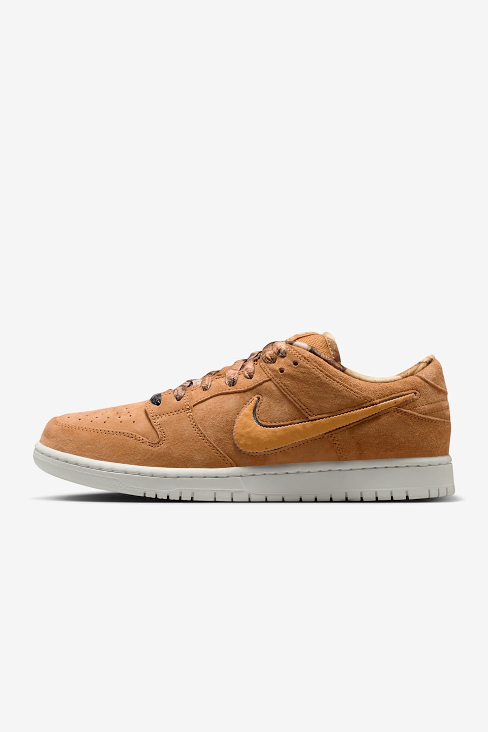 Lanseringsdato for NOTE Manchester x Nike SB Dunk Low «Flax and Summit White» (IO9508-200)