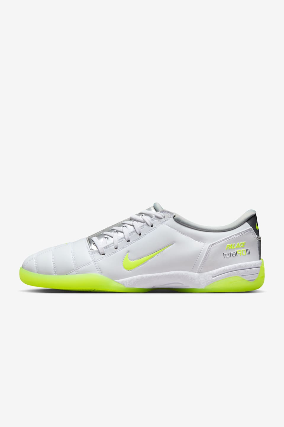 Total 90 x Palace „White / Volt / Metallic Silver” (IM1381-100) – data premiery