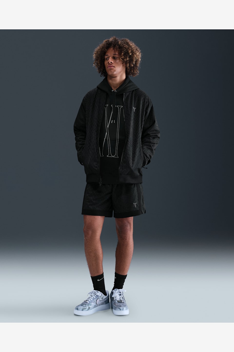 วันเปิดตัว Kobe "Lenticular" Apparel Collection