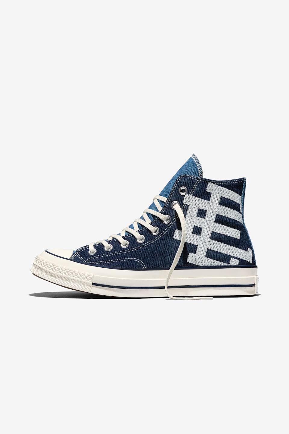 Fecha de lanzamiento de los Converse x Eric Emanuel "Weapon" (A19037C-410)