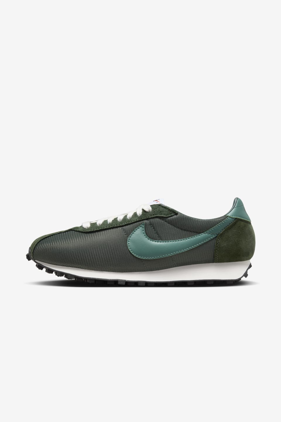 Nike snkrs es top