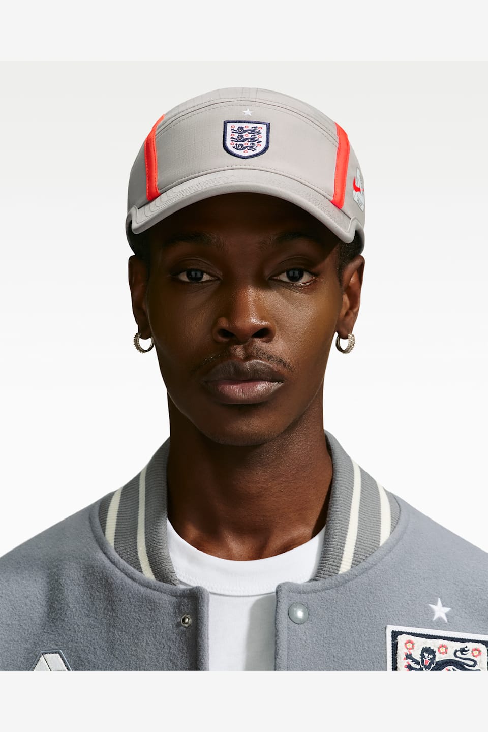 วันเปิดตัวหมวกแก๊ป Fly England x Palace (IO9461-052)