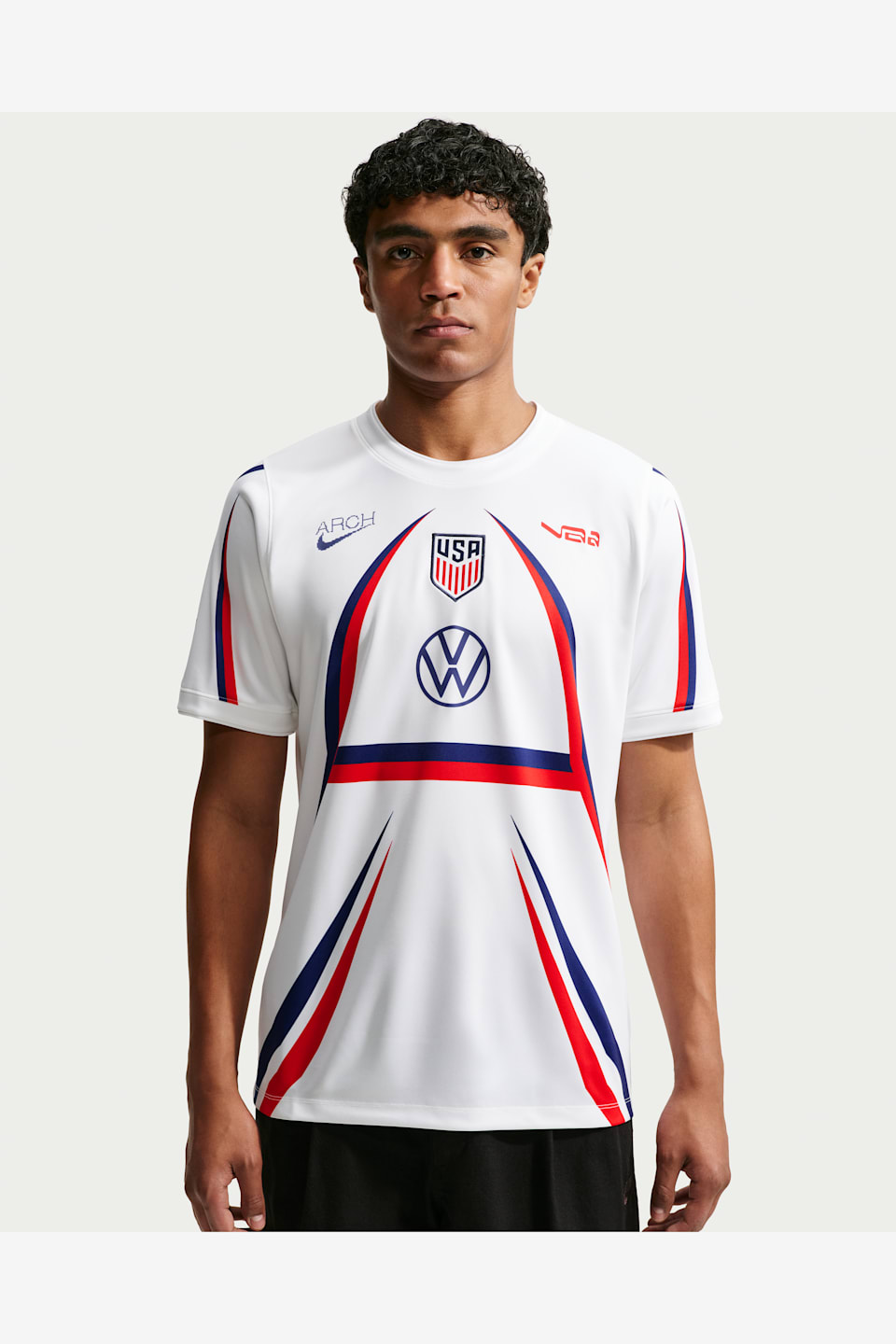 Fecha de lanzamiento de la colección USA x V.A.A.