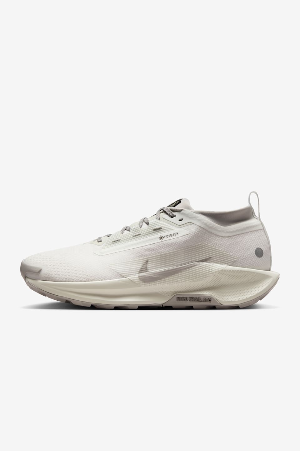 【NIKE公式】リアクトX ペガサス トレイル 5 GORE-TEX 'Summit White and College Grey' (HQ7494-100 / REACTX PEGASUS TRAIL 5 GTX SP)