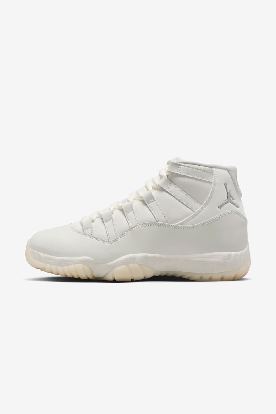 Women's Air Jordan 11 'Pearl' (AR0715-110)