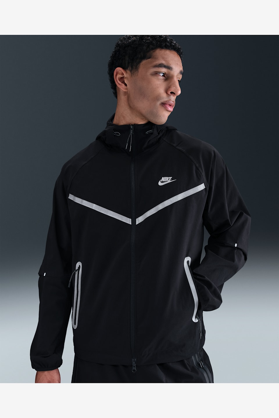 Fecha de lanzamiento de la colección de ropa Nike Holiday '25 (IH4369-001)