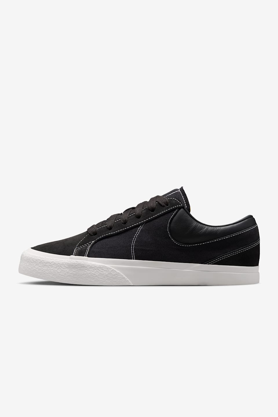 Blazy "Black and Sail" (IM2523-001) – Data del lancio
