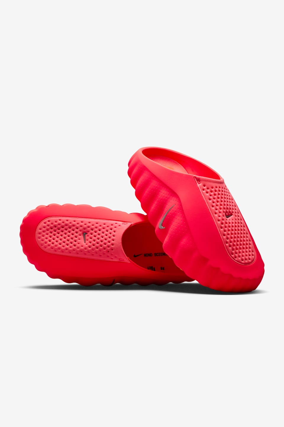 Date de sortie de la Mind 001 « Solar Red and Hyper Crimson » (HQ4307-600)
