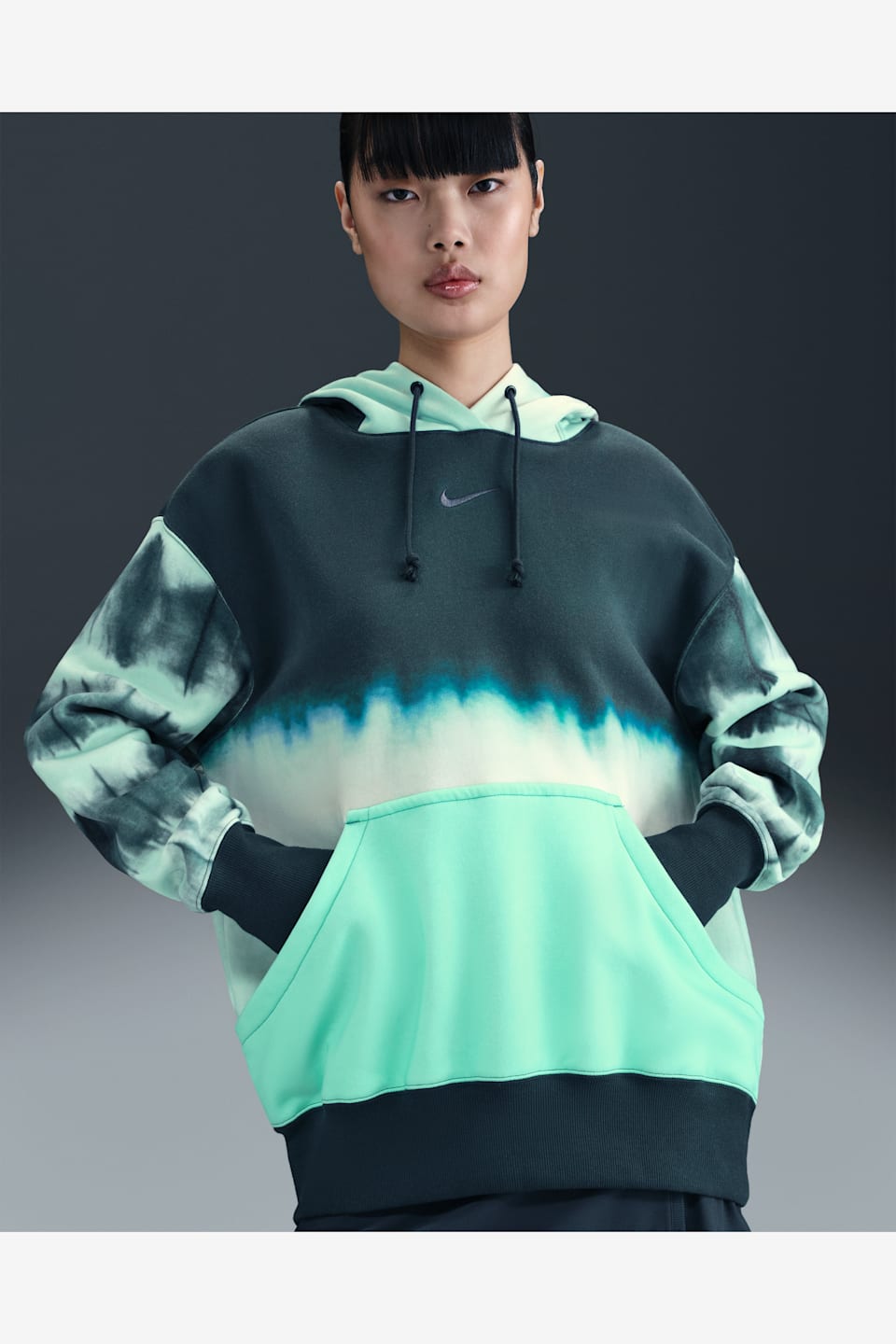 Nike Women's Artist Collection