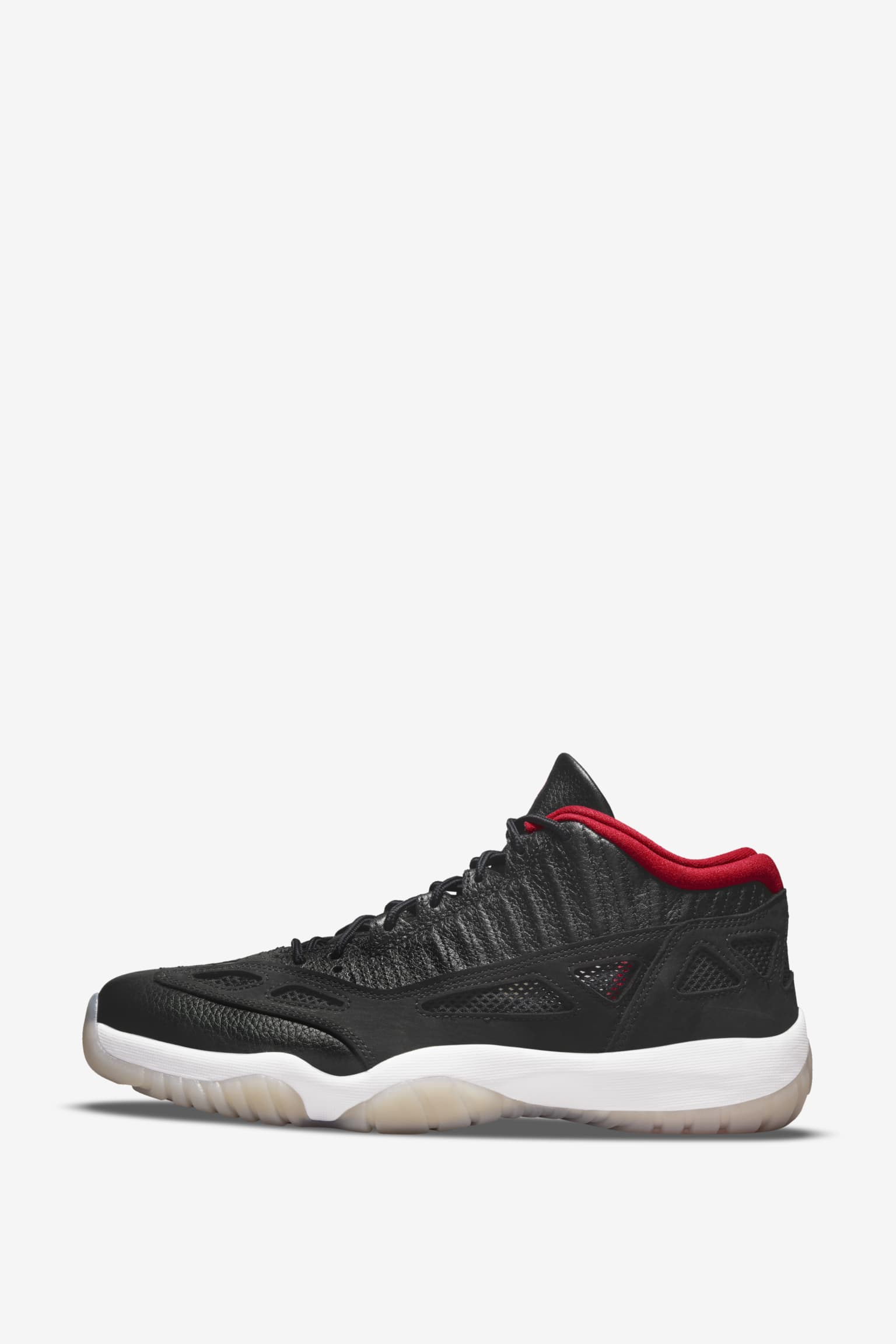バスケットボール NIKE - NIKE AIR JORDAN 11 LOW IE "BRED Air Jordan 11 Low IE 'Bred' Release Date. Nike SNKRS
