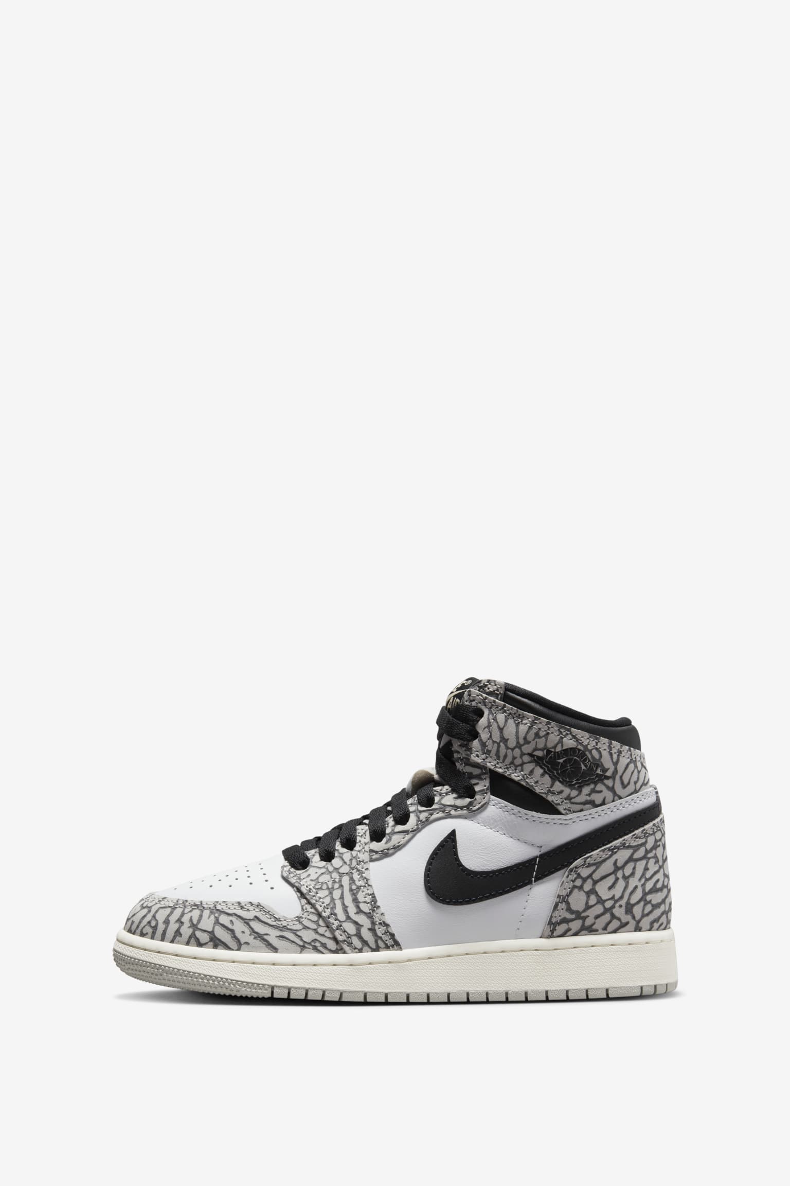 Air Jordan 1 'White Cement' (DZ5485-052) Release Date. Nike SNKRS SG