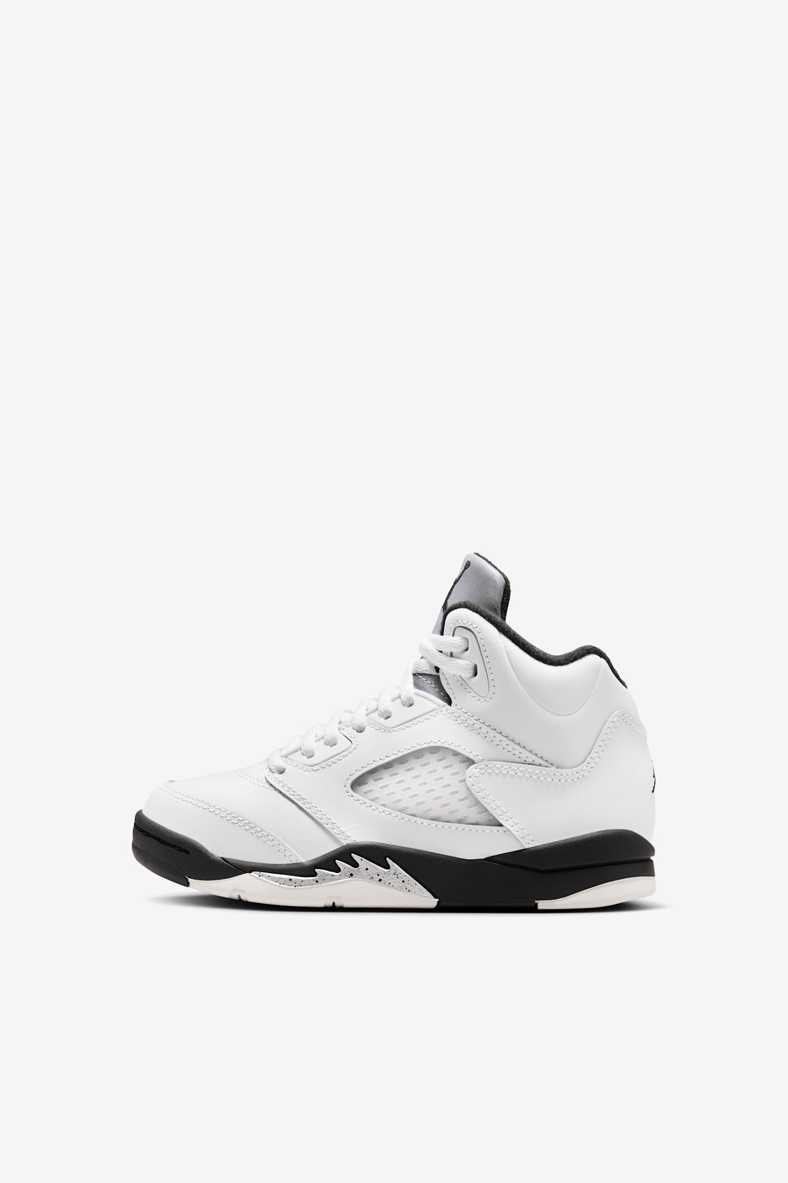 シューズ(男性用) Nike Air Jordan 5 Retro White and Black 8/10発売｜Nike Air Jordan 5 Retro 