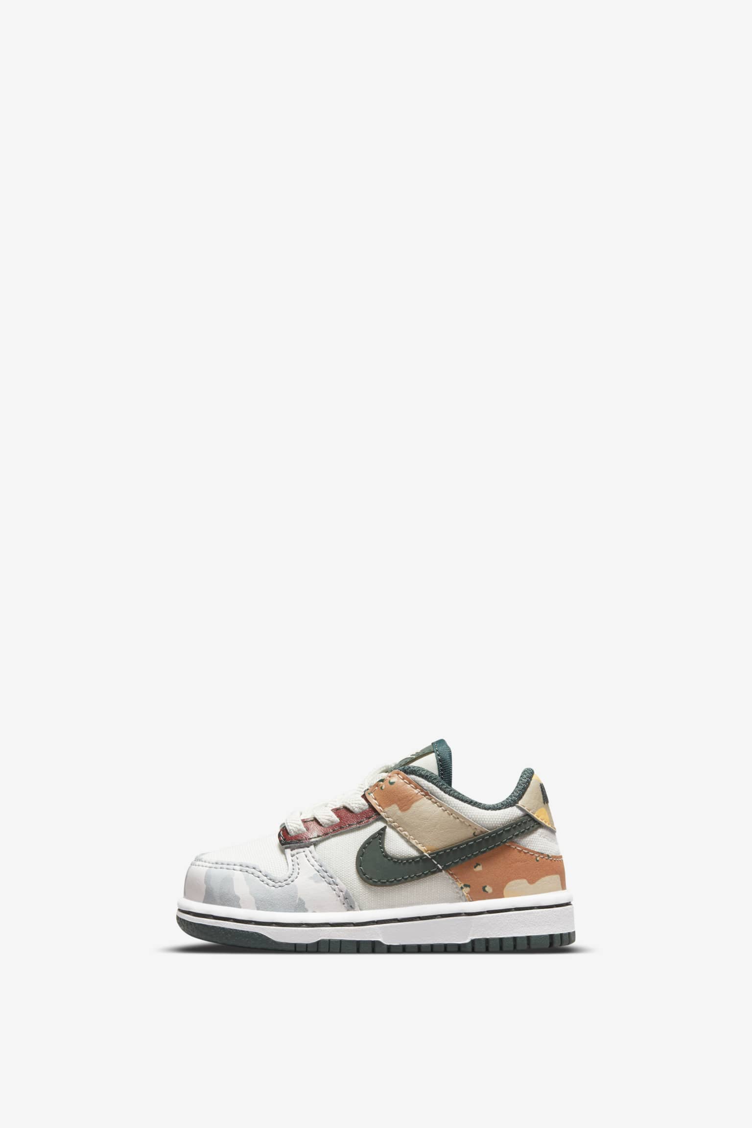 Nike公式 ダンク Low Sail Multi Camo Dh0957 100 Nike Dunk Low Se Nike Snkrs Jp