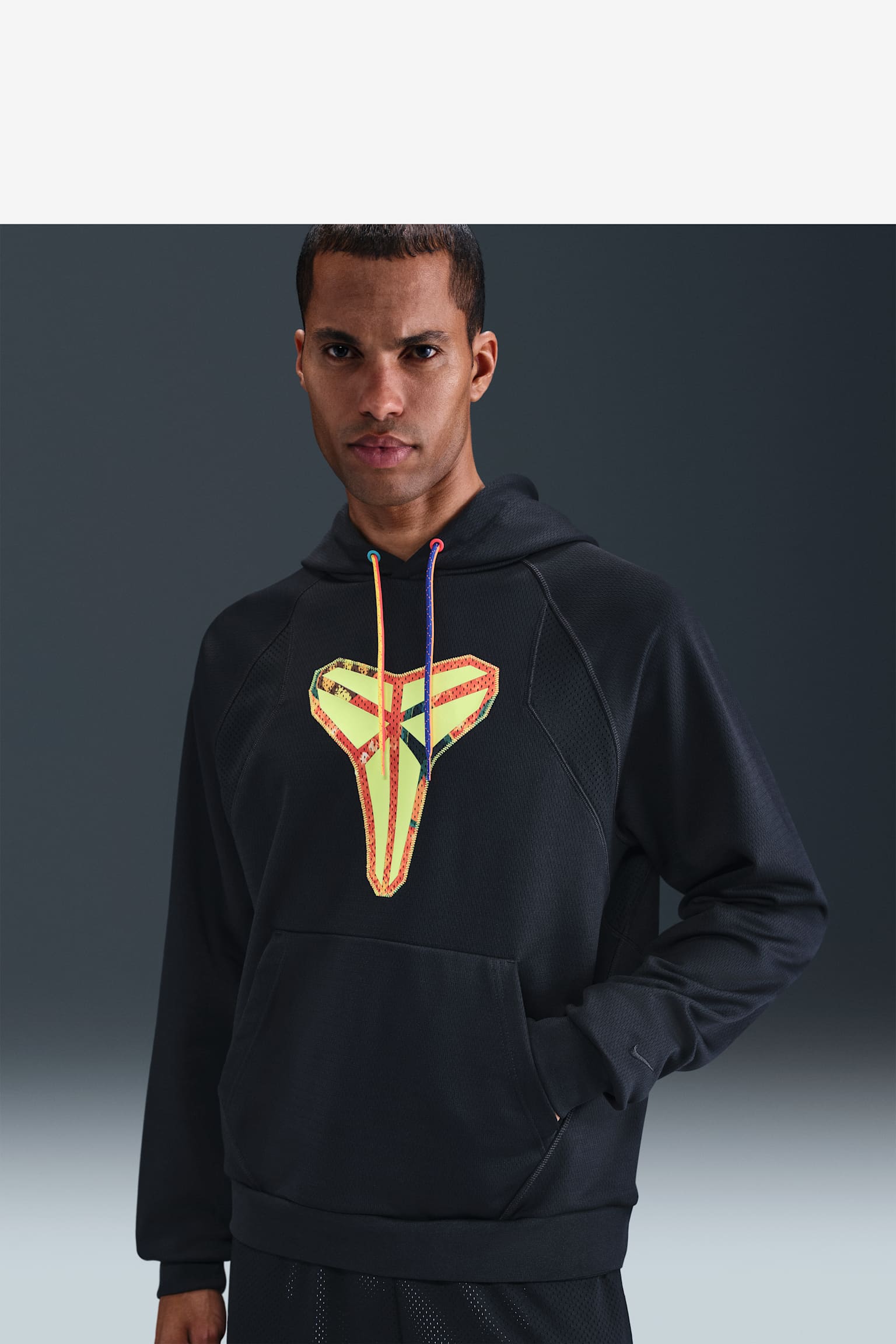 kobe-nike-therma-fit-pullover-