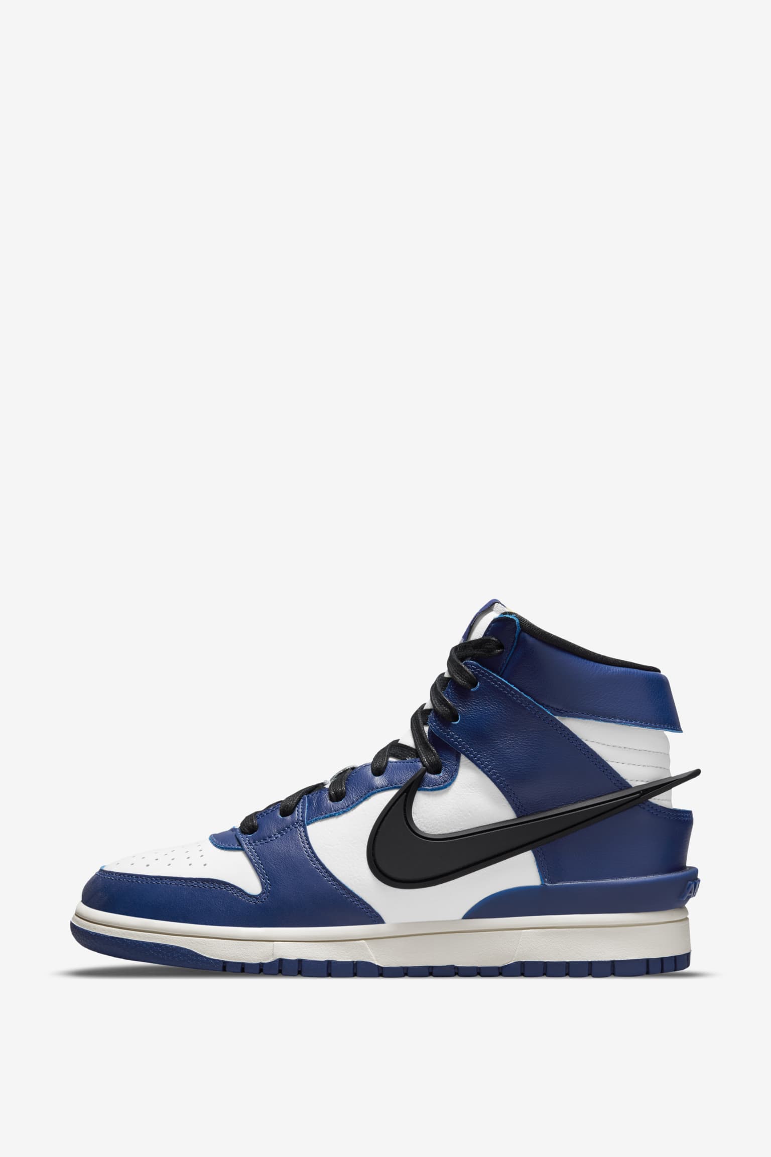 Dunk 高筒x AMBUSH 'Deep Royal' 發售日期. Nike SNKRS TW