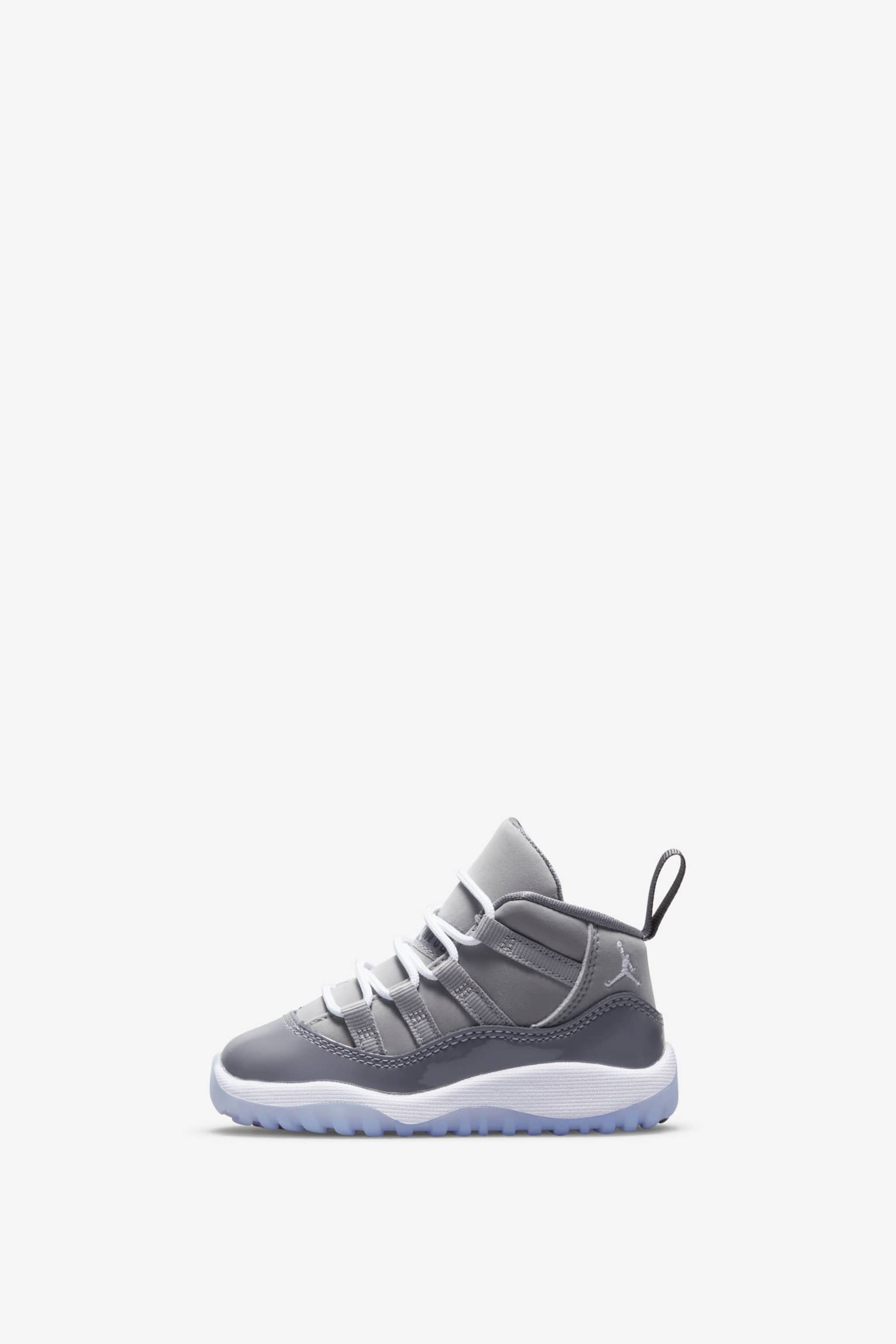 Grey 11 sales jordans