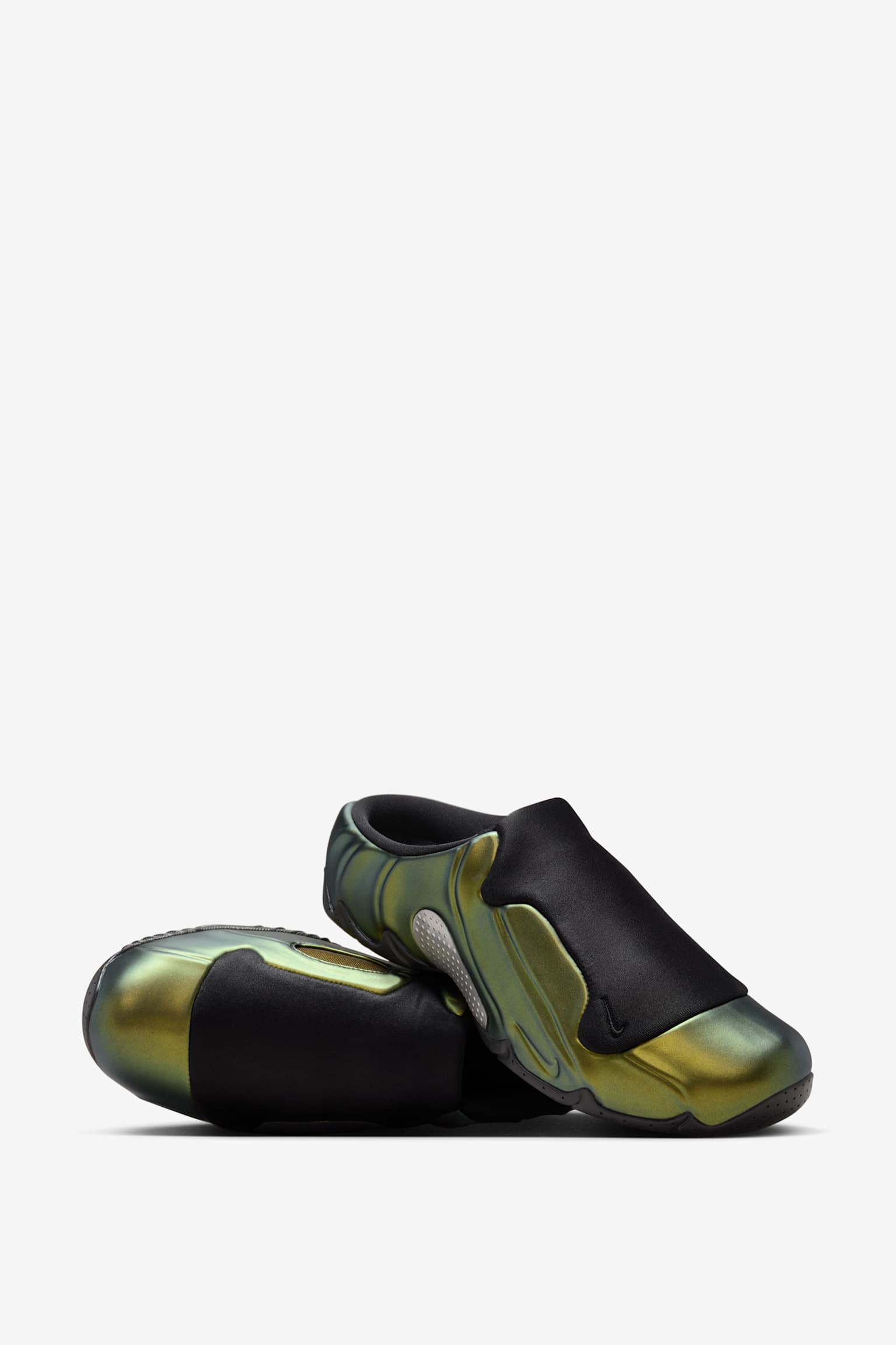 【NIKE】◆Clogposite 'Black and llic Gold'◆HF6881-900◆ Clogposite 'Black and Metallic Gold' (HF6881-900) release