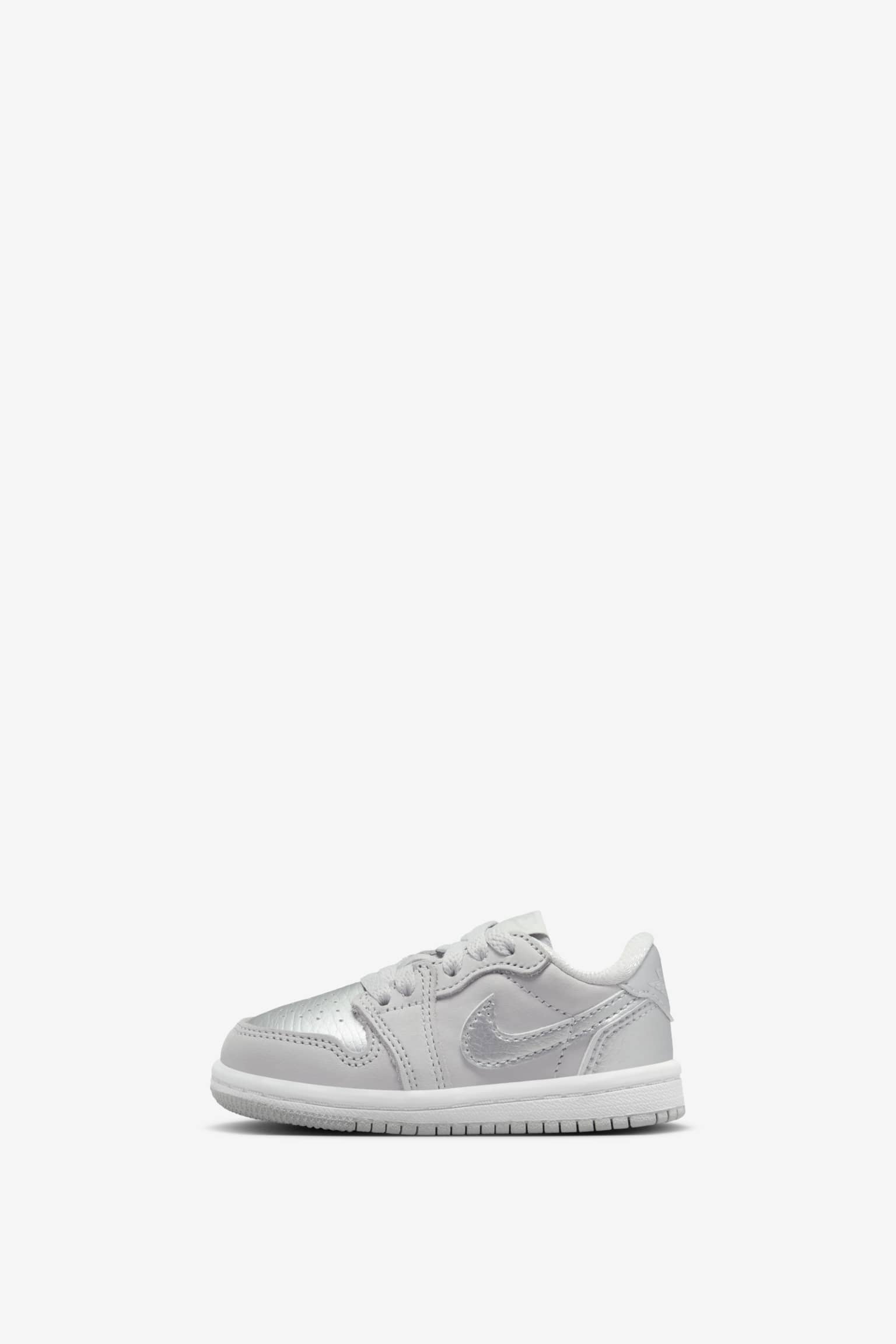 Air Jordan 1 Low 'Silver' (CZ0790-002) Release Date. Nike SNKRS