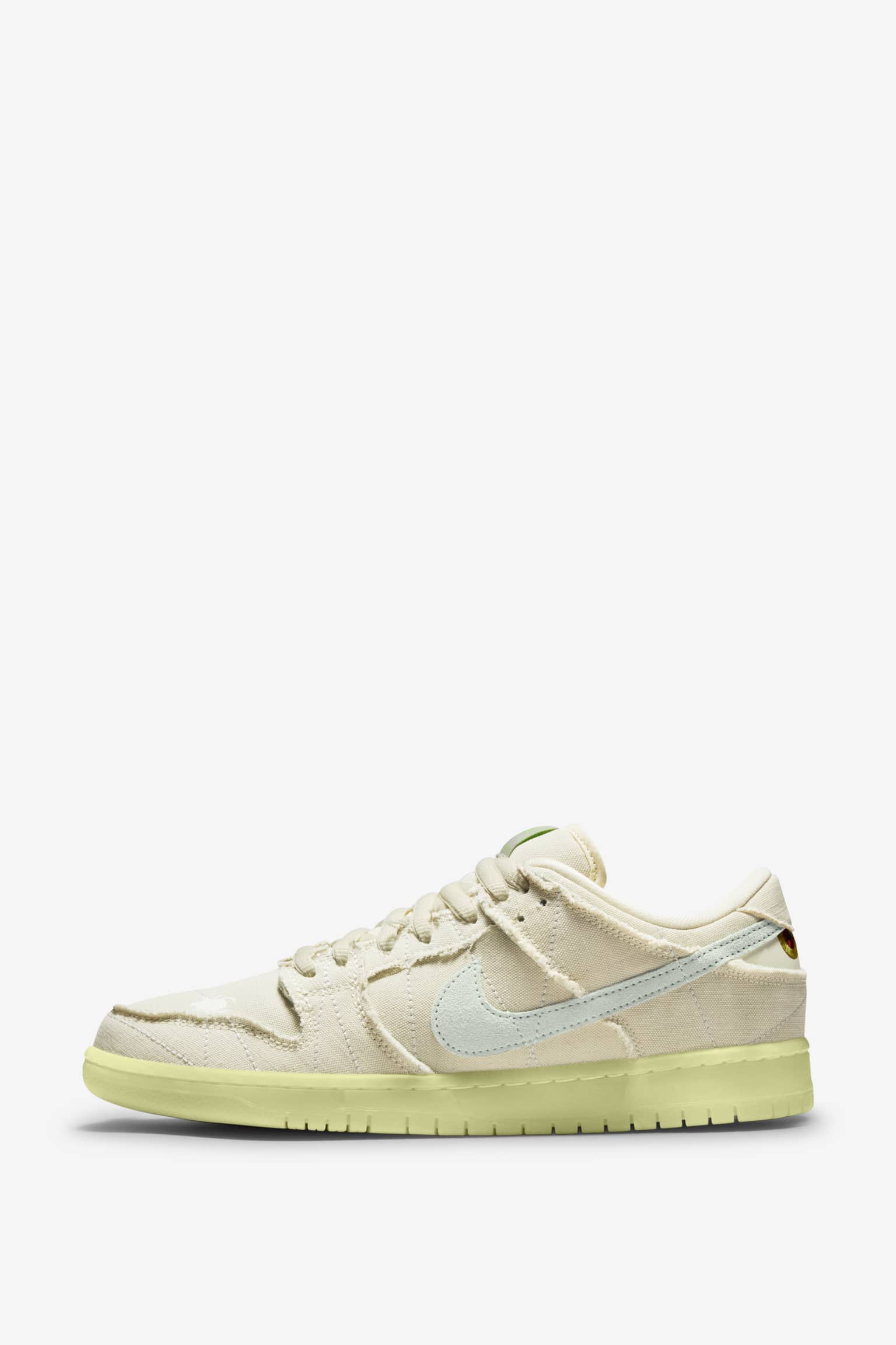 sb-dunk-low-mummy-dm0774-111-