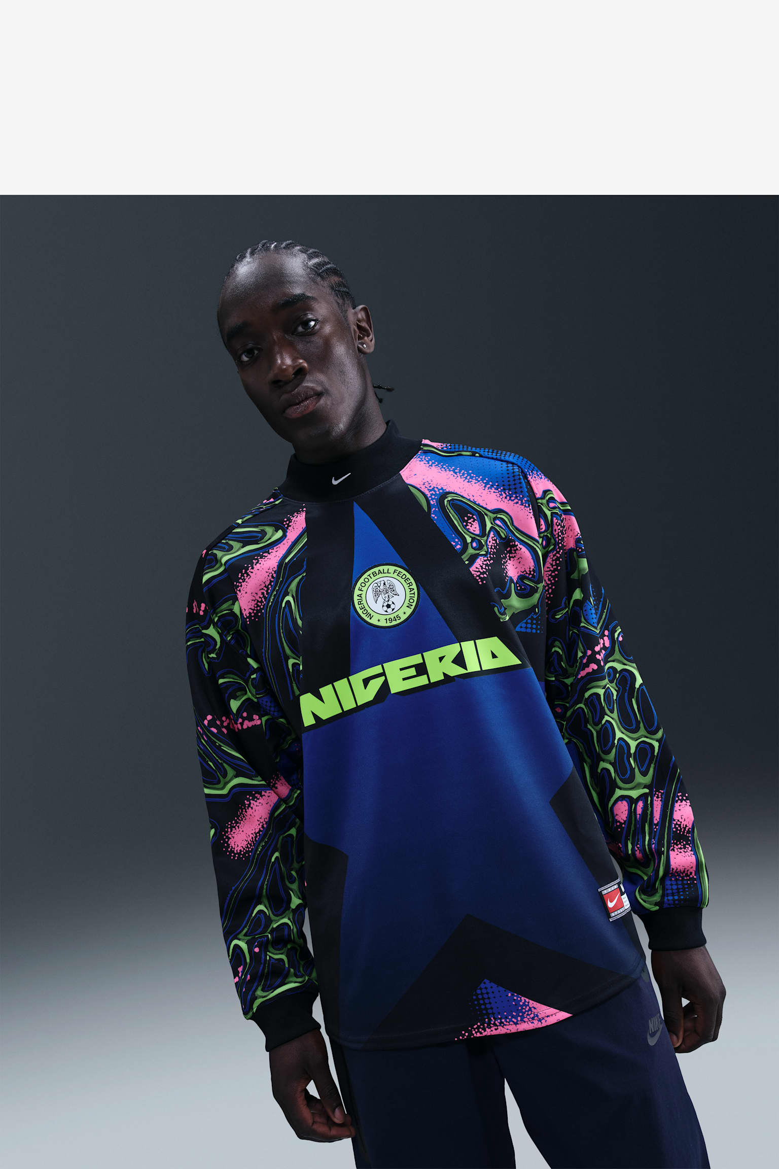 Nike Authentics Apparel Collection Release Date. Nike SNKRS