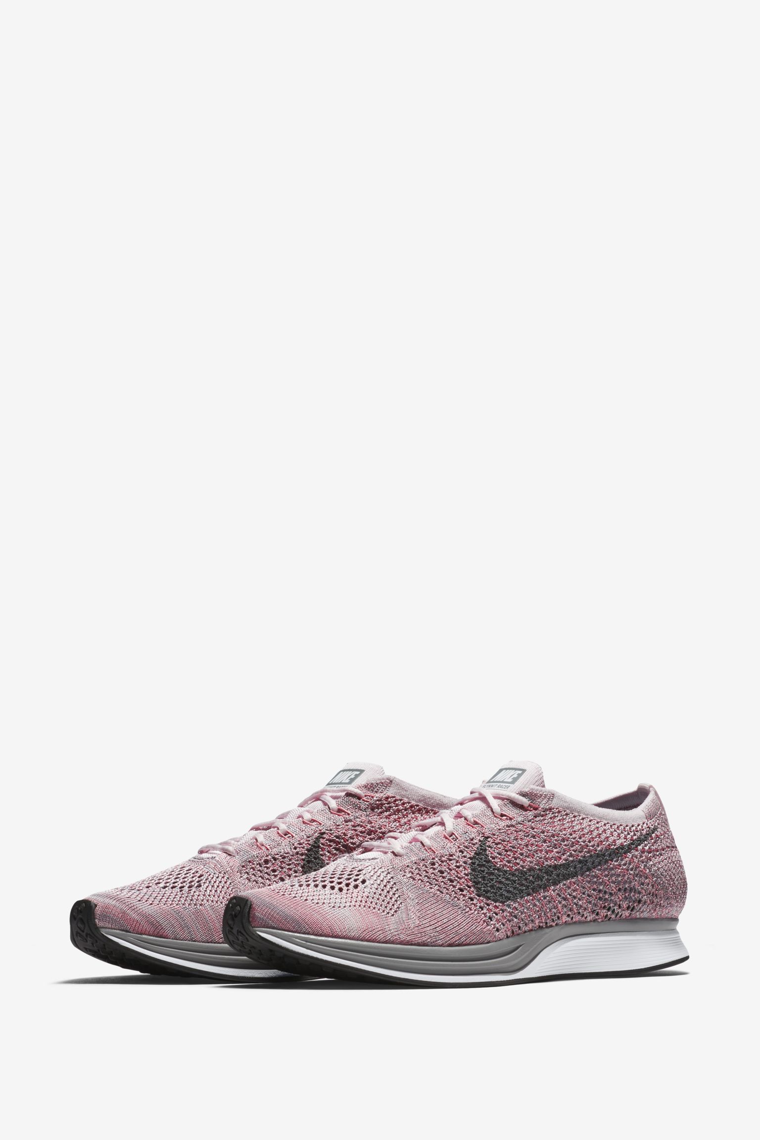 flyknit racer strawberry