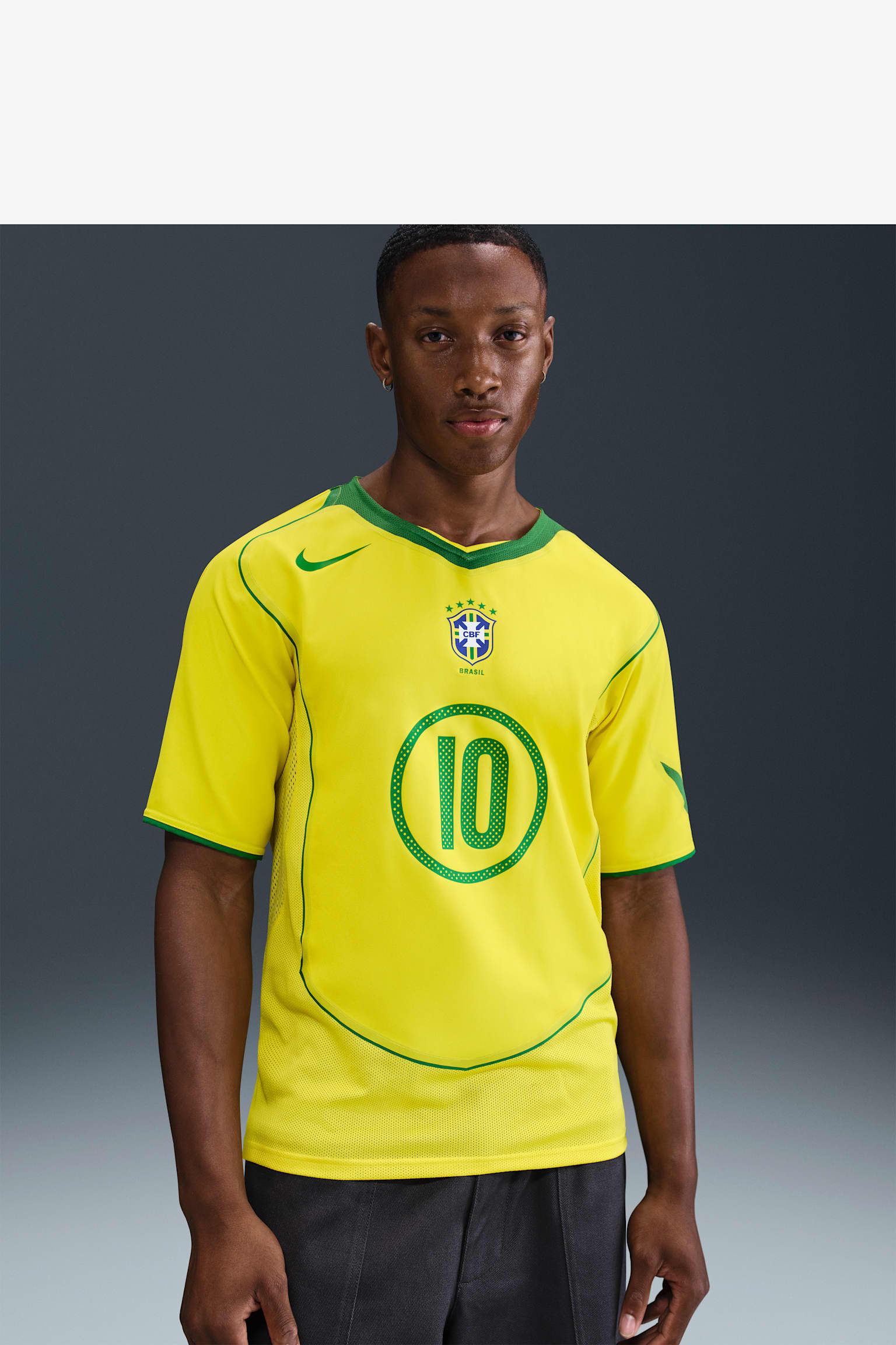 当時物レア　Nike ブラジル代表 Tシャツ　R9 ヴィンテージ 当時物レア Nike ブラジル代表 Tシャツ ヴィンテージ レア Nike
