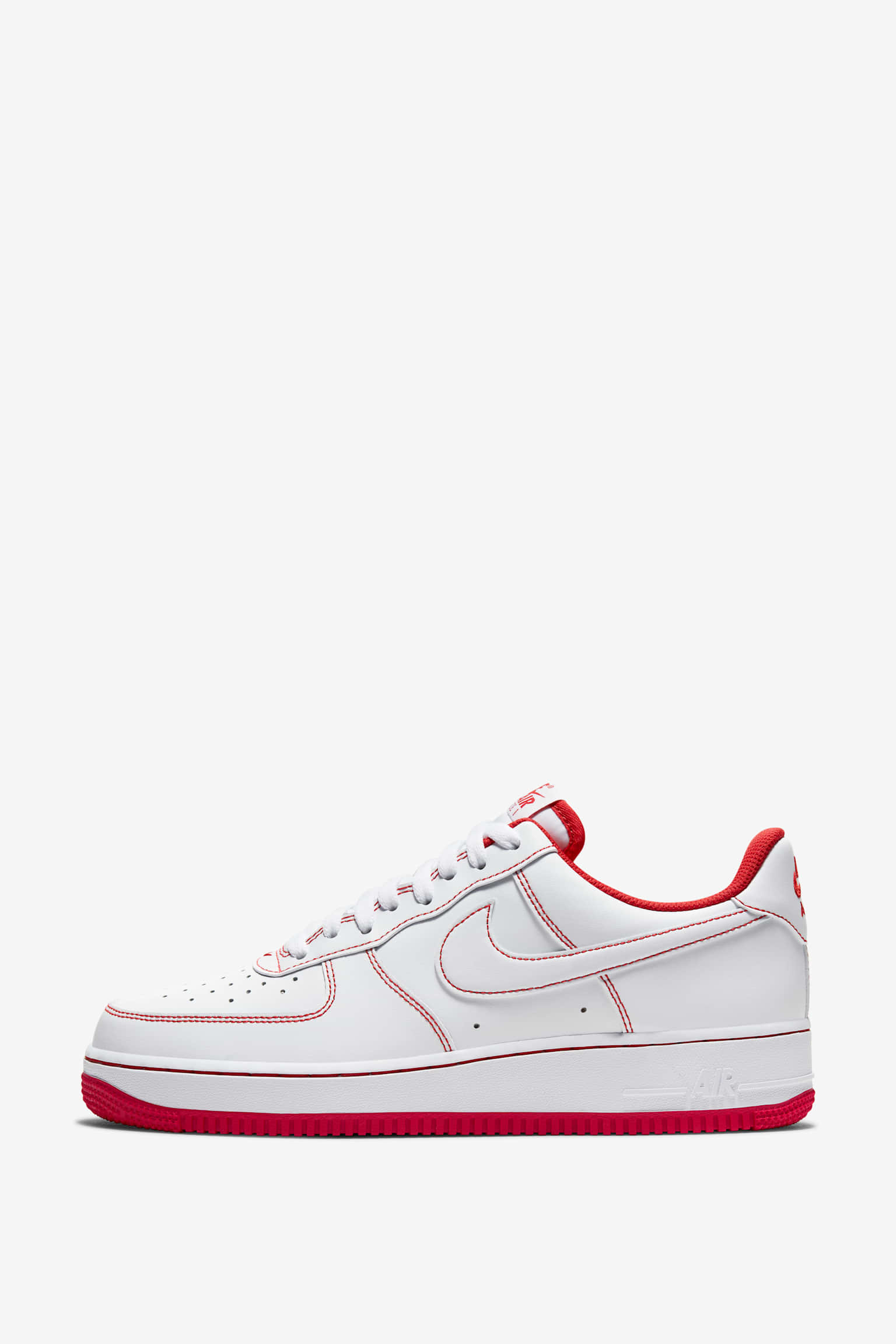 NIKE公式】エア フォース 1 '07 ステッチ 'Radiant Red' (CV1724