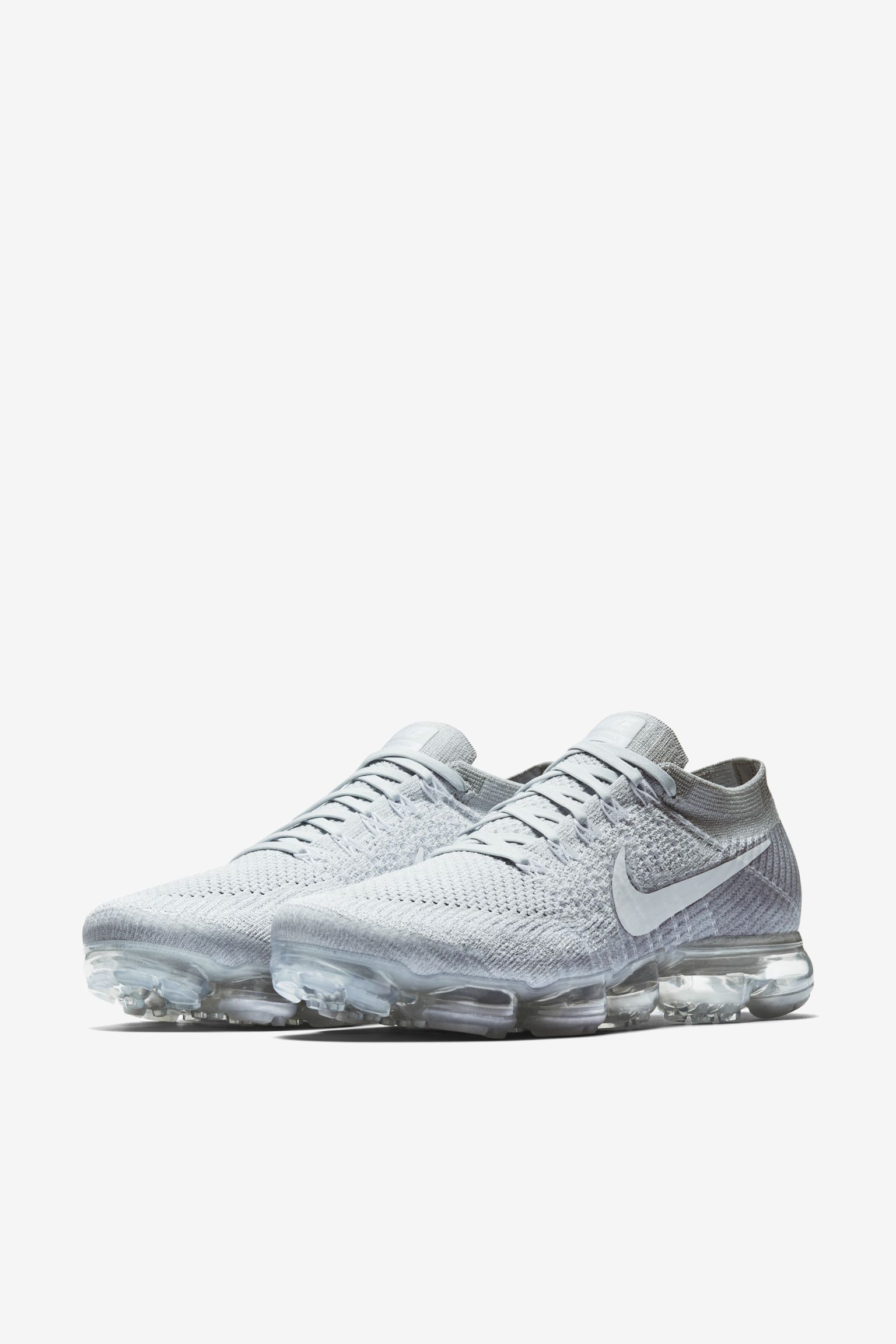 NIKE Air VaporMax プラチナム! Nike Air VaporMax 'Pure Platinum'. Nike SNKRS