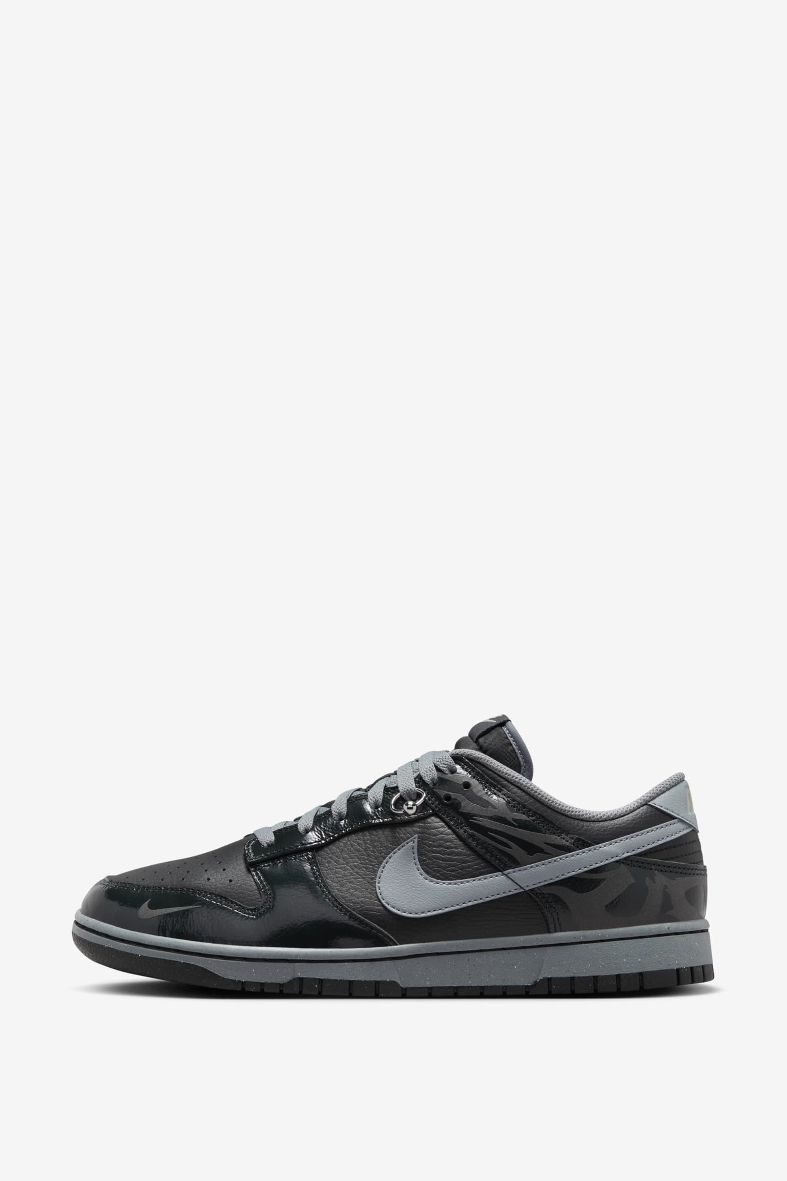 ナイキ ダンク LOW NIKE ベルリン ブラックアンドオフホワイト