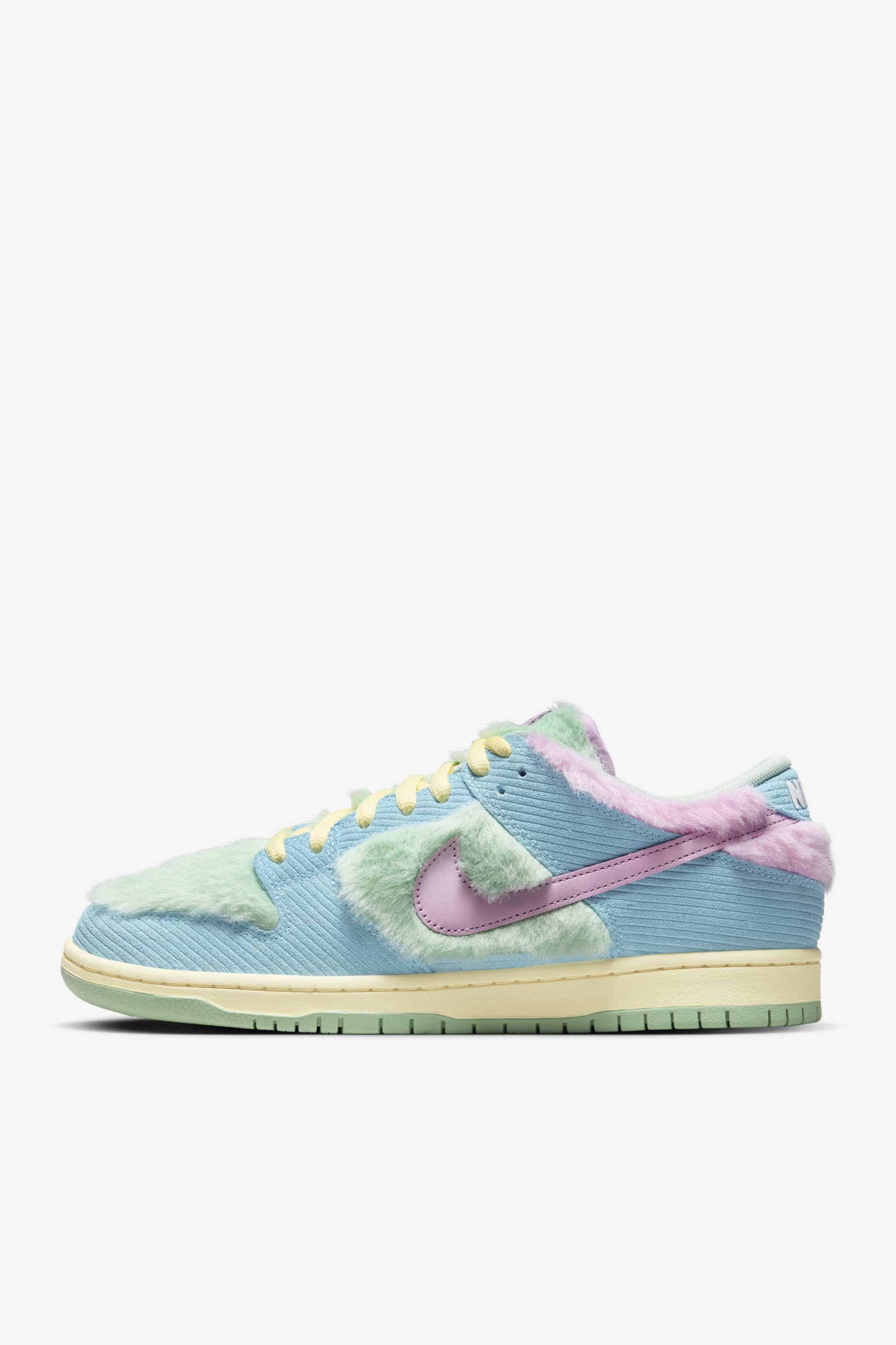 VERDY × NIKE SB DUNK LOW PRO QS  13cm Fecha de lanzamiento de los Nike SB Dunk Low Pro x Verdy 