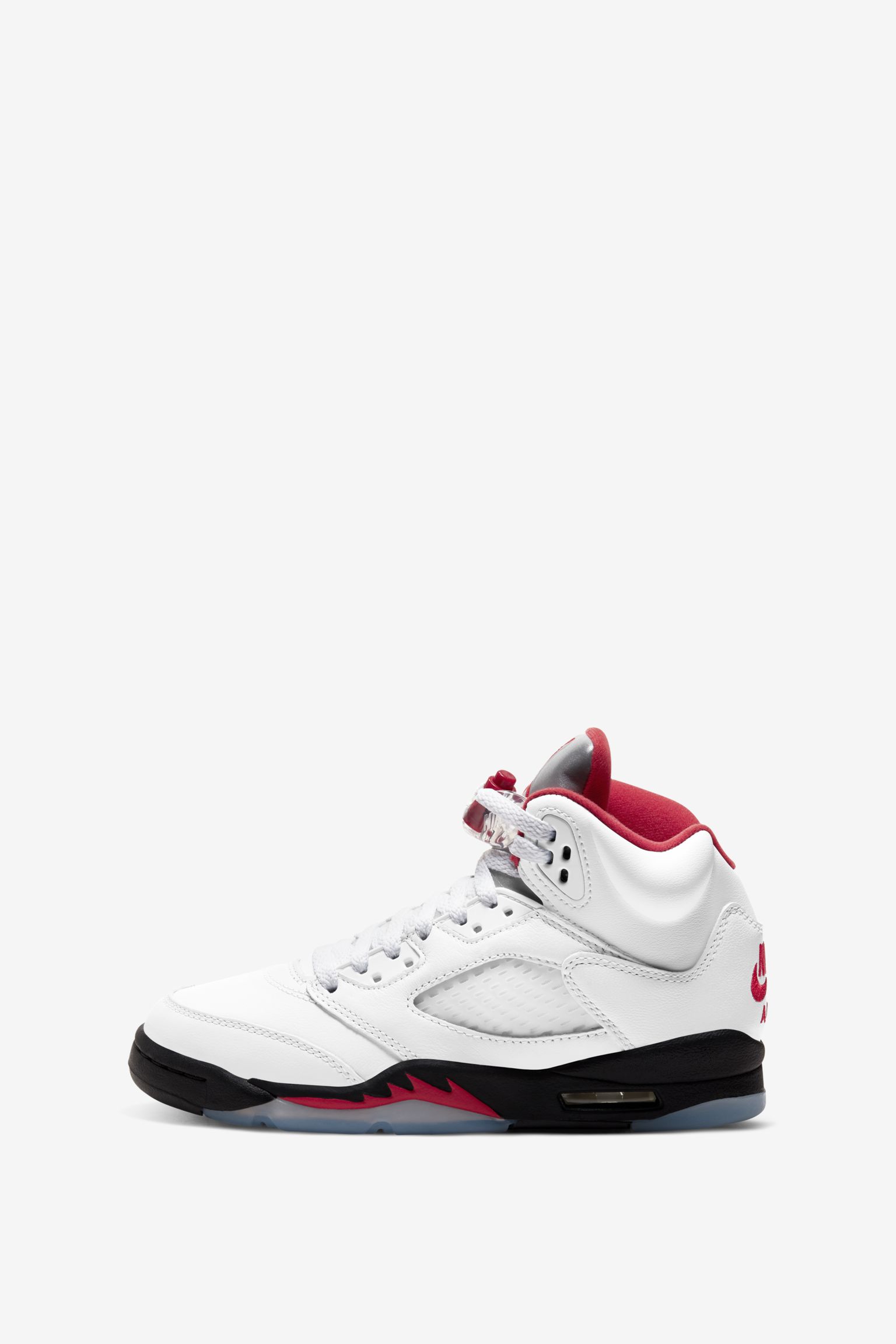 Fecha de lanzamiento de las Air Jordan 5 "Fire Red". Nike SNKRS