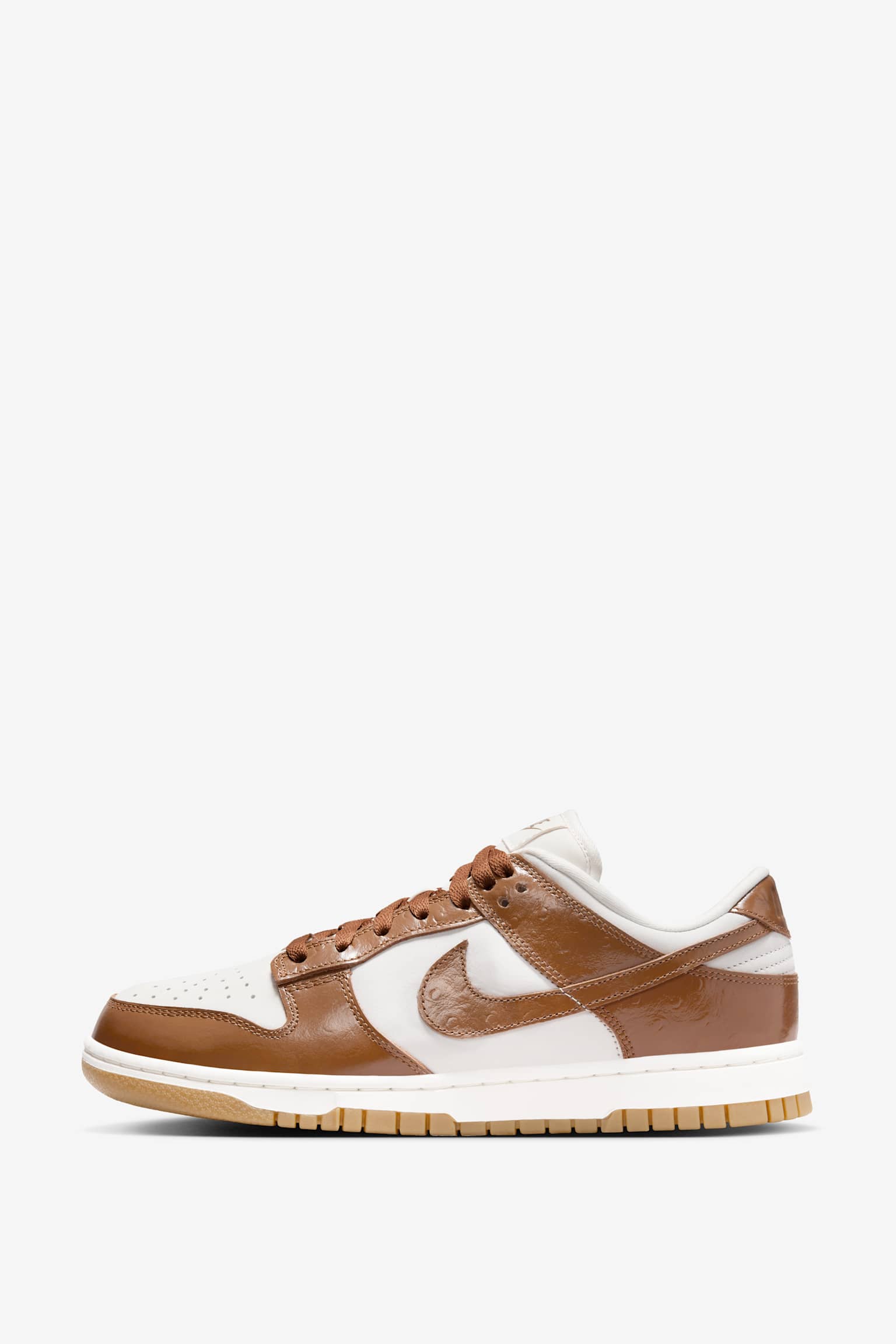 Women's Dunk Low 'Ale Brown' (FJ2260-001) release date. Nike SNKRS
