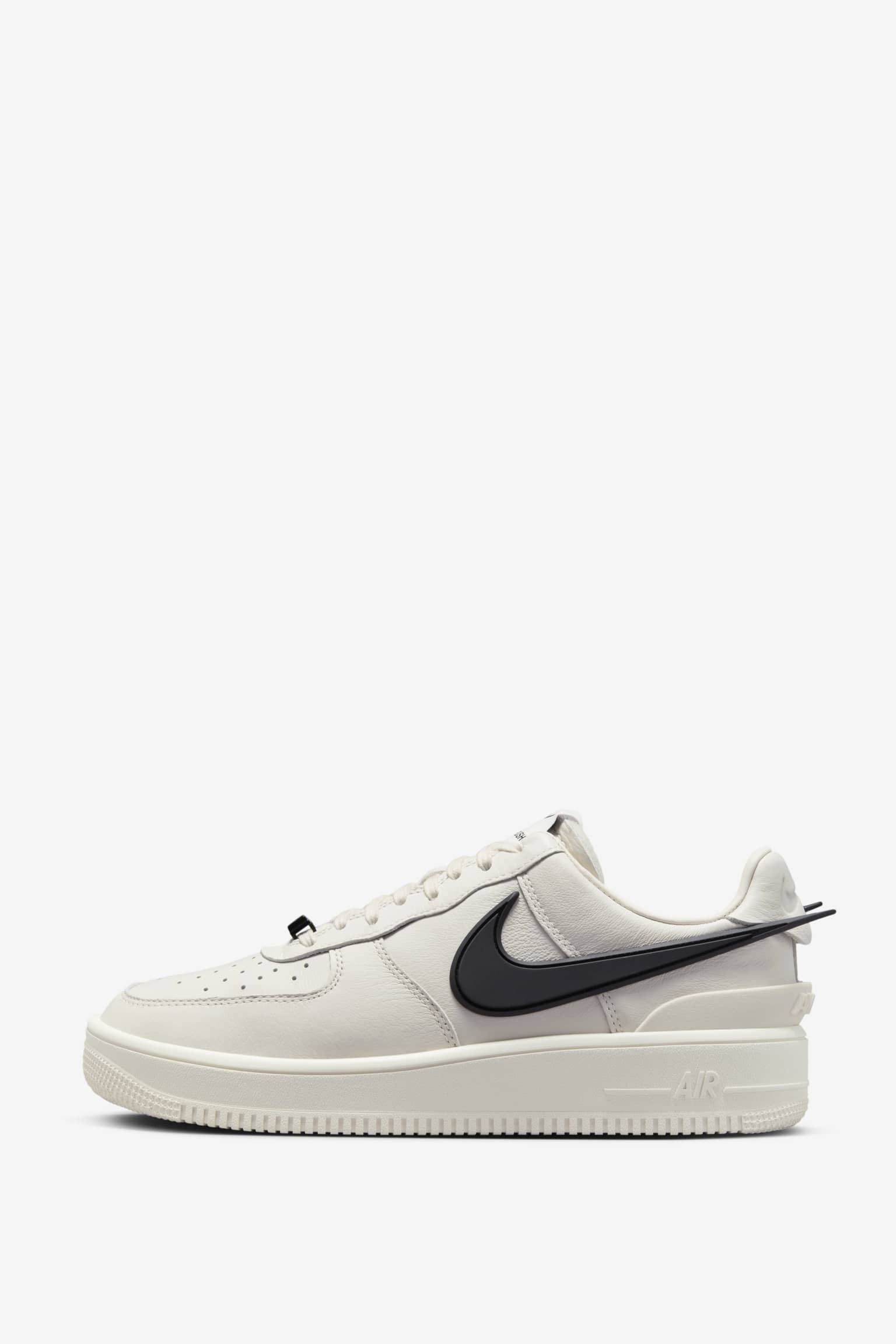 NIKE公式】エア フォース 1 x アンブッシュ  