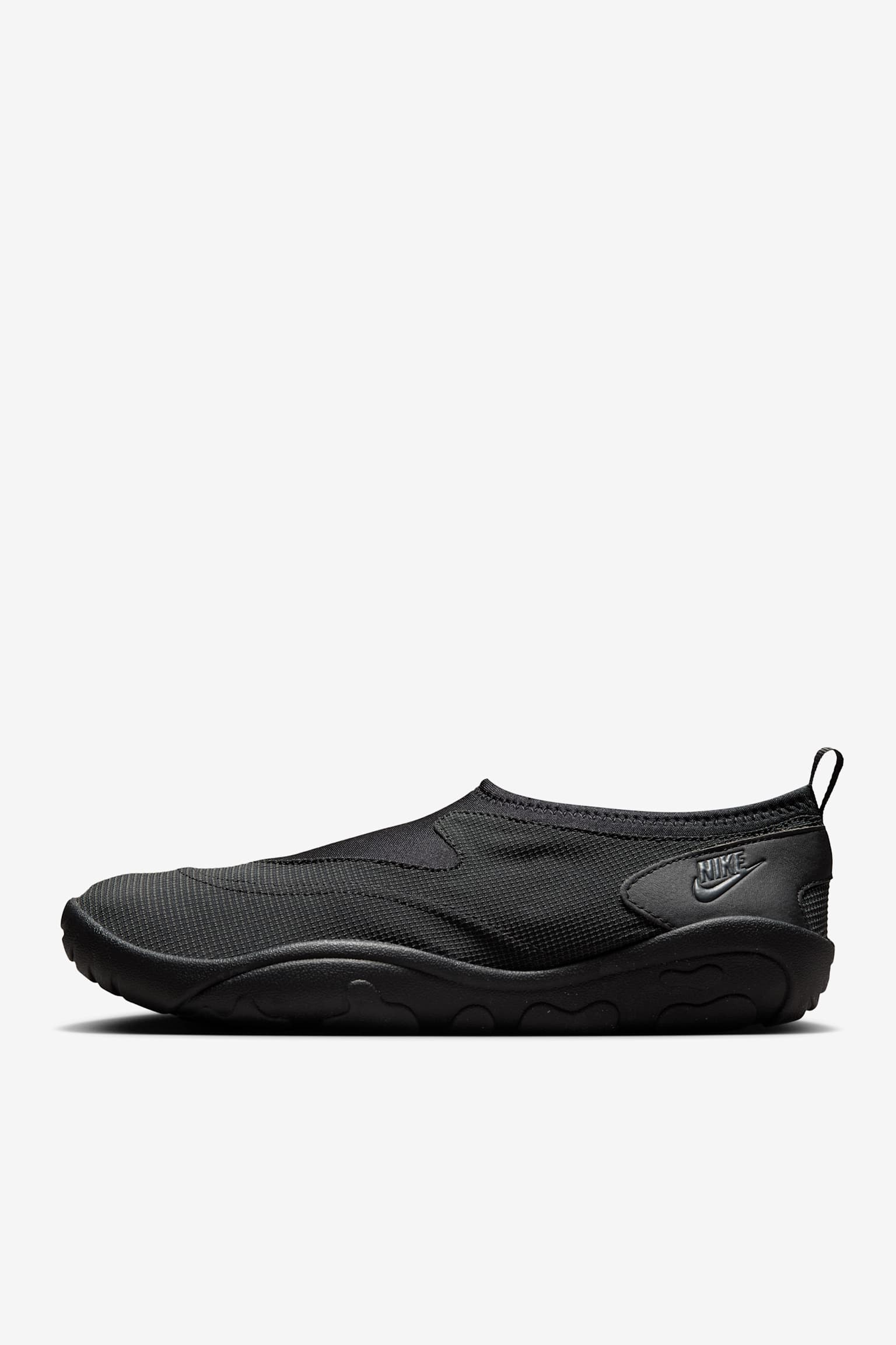【ナイキ】★Nike Aqua Turf Black and Off Noir★ Aqua Turf 'Black and Off Noir' (FZ5627-001) 發售日期. Nike SNKRS