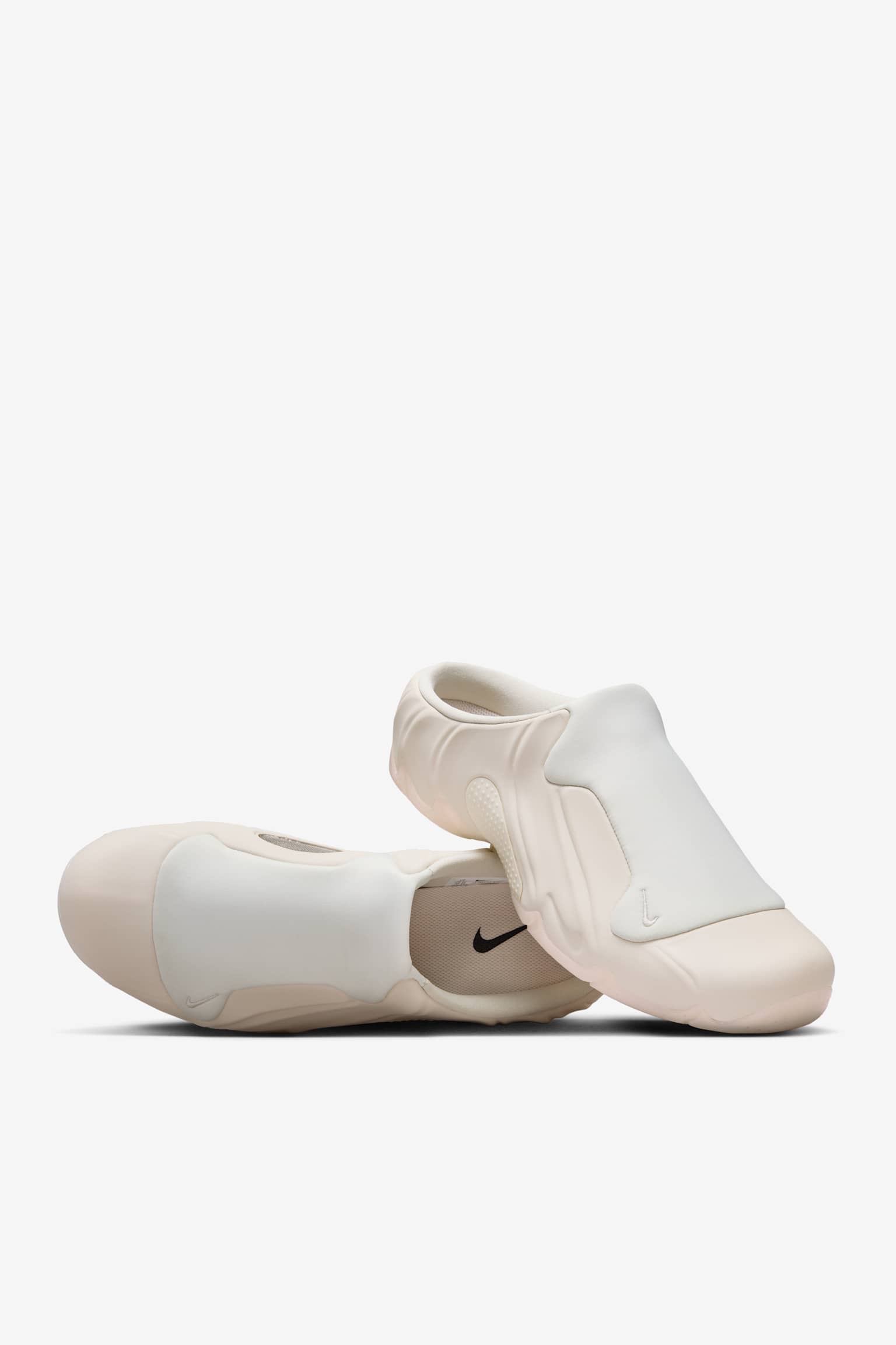 Clogposite 'Light Orewood Brown and White' (FQ8257-100