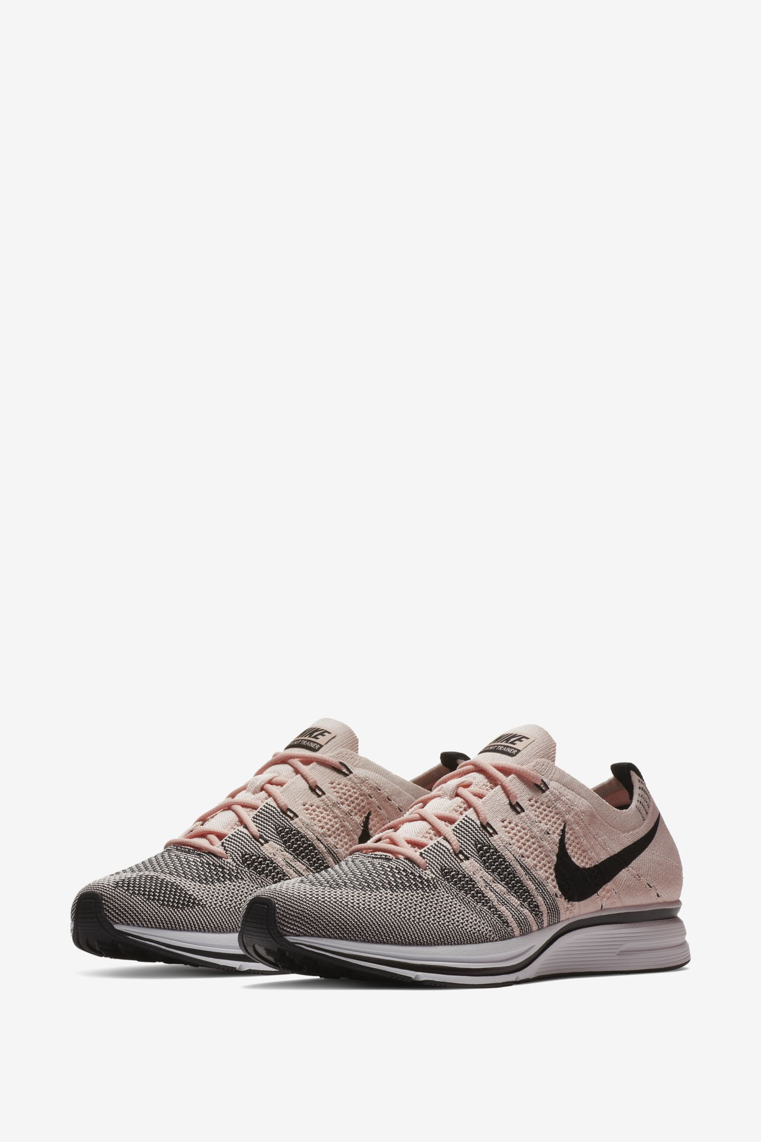 ナイキ フライニット トレーナー 'White & Black'. Nike SNKRS