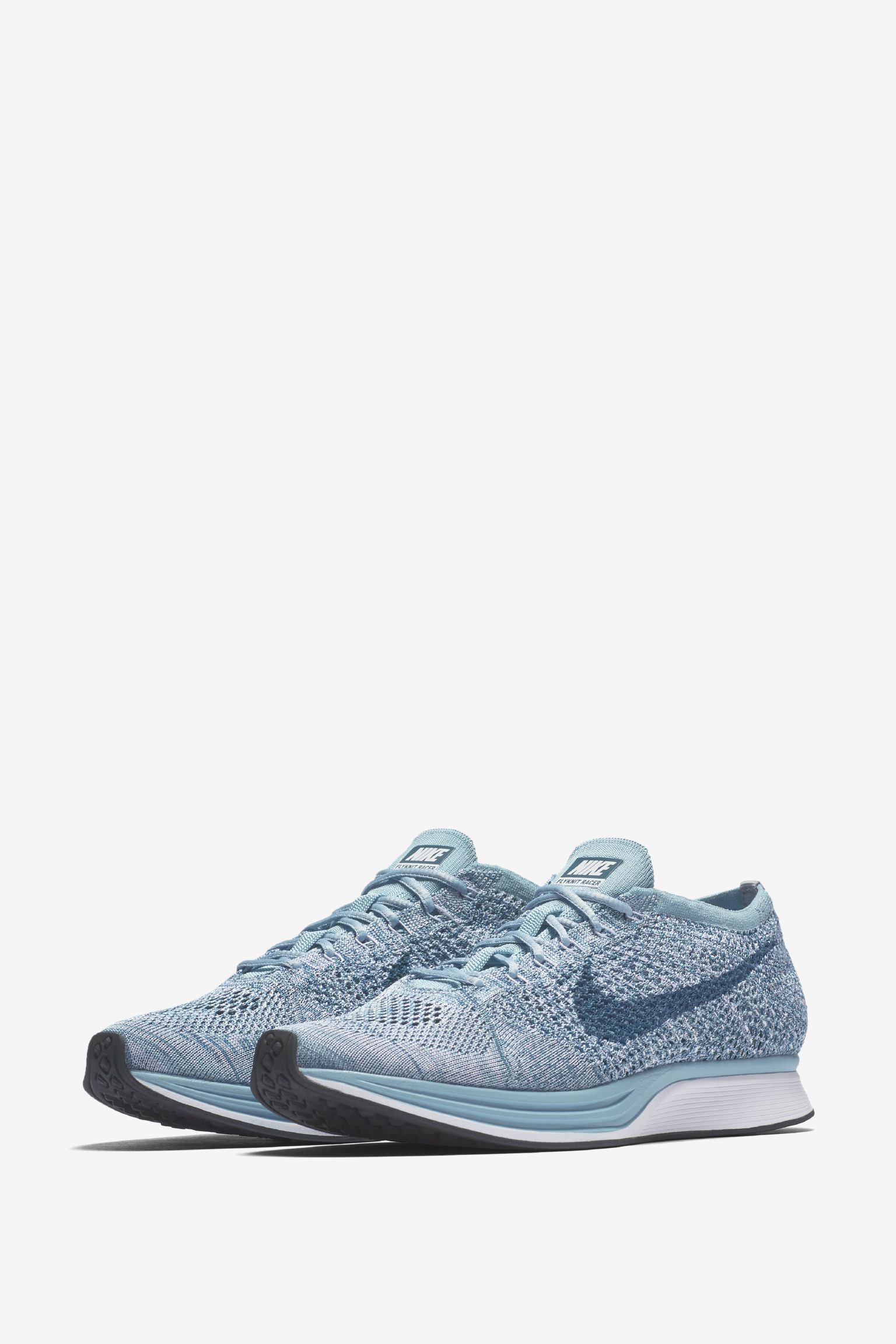 flyknit racer blueberry