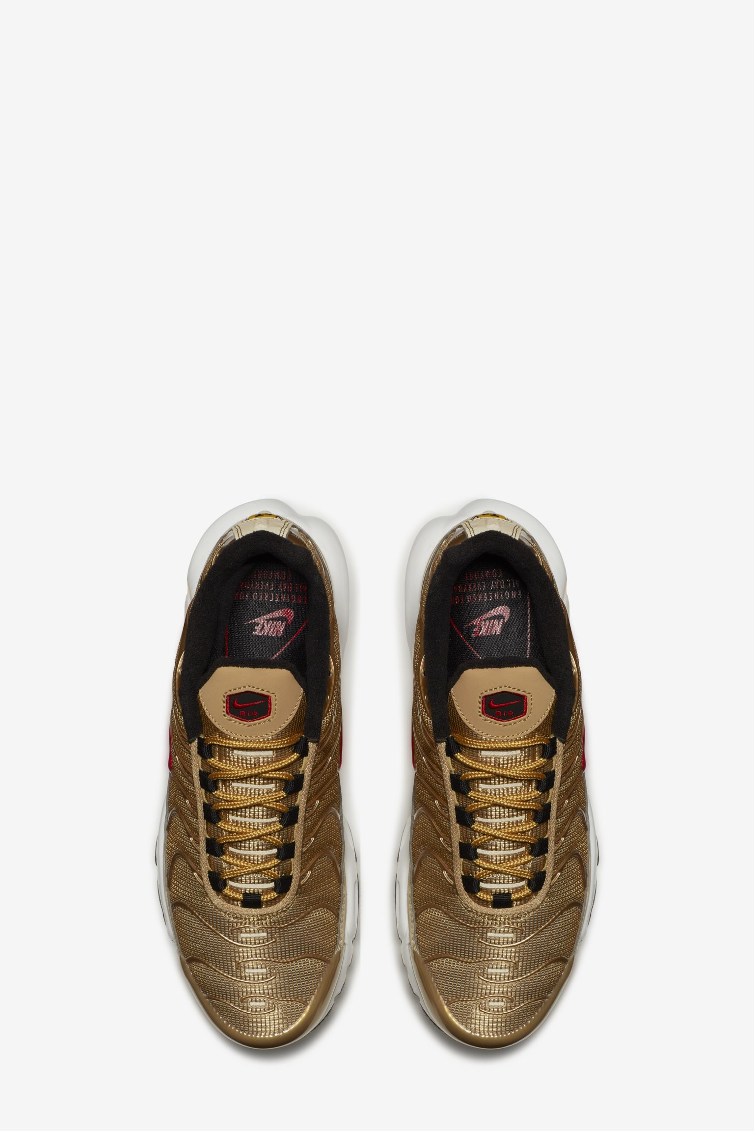 nike air max plus qs metallic gold