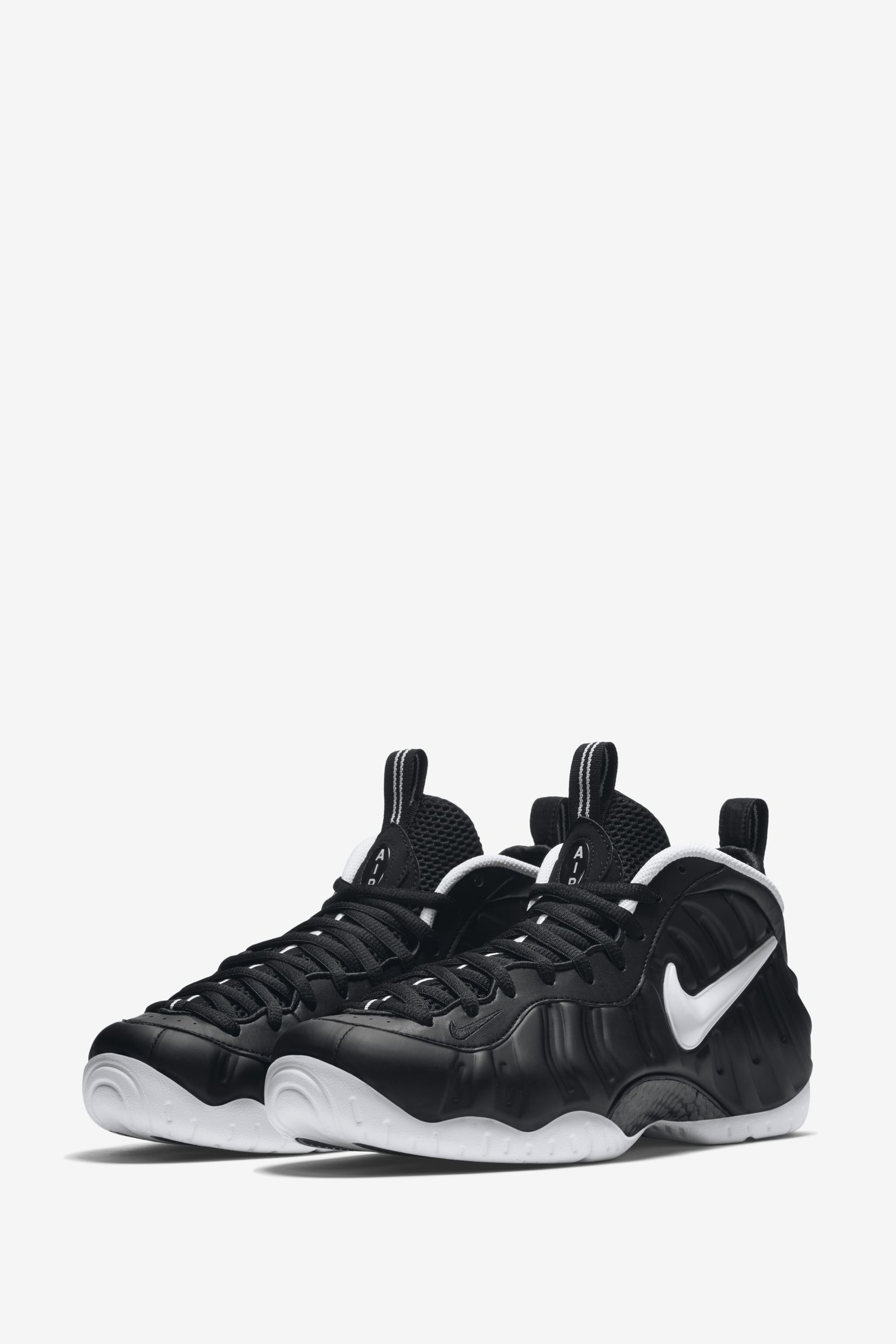 black and white foamposite pro