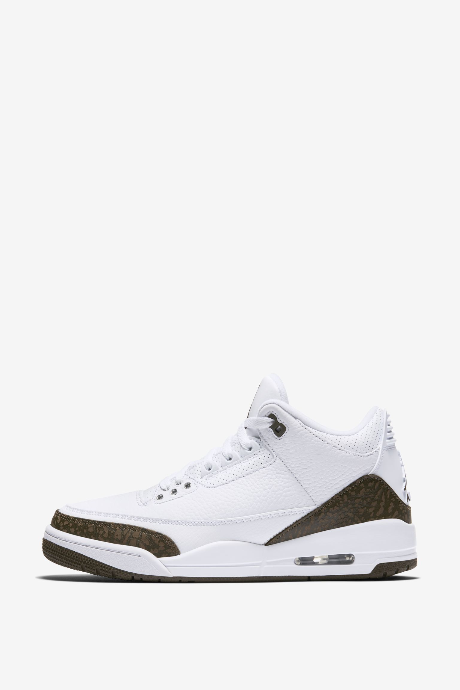 Air Jordan 3 Retro 'White & Chrome & Dark Mocha' Release